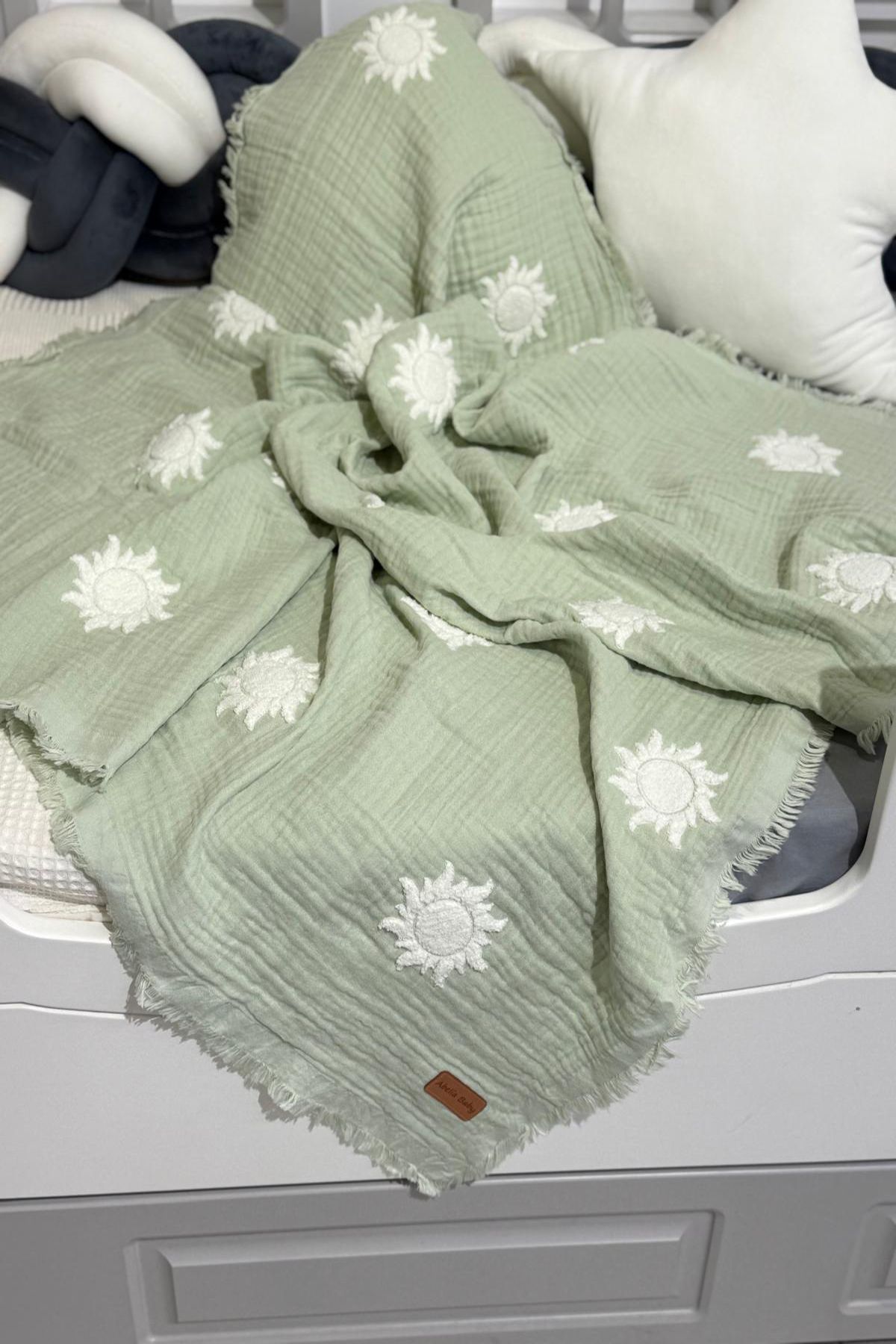 Abelia Baby Güneş desenli nakışlı 4 katlı müslin bebek battaniyesi %100 pamuk Organik Bebek Battaniyesi Haki