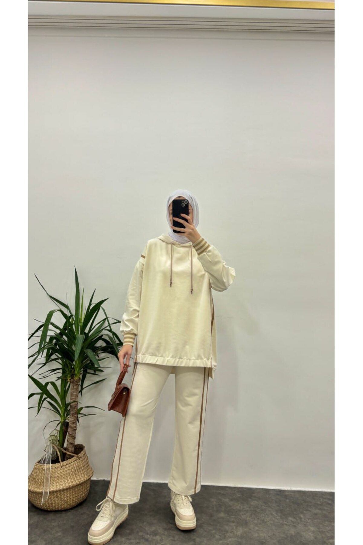 Suede Style 8682 - 2 İplik Balıksırtı Şeritli Rahat Şık Kadın Pantolon Sweat Takımı