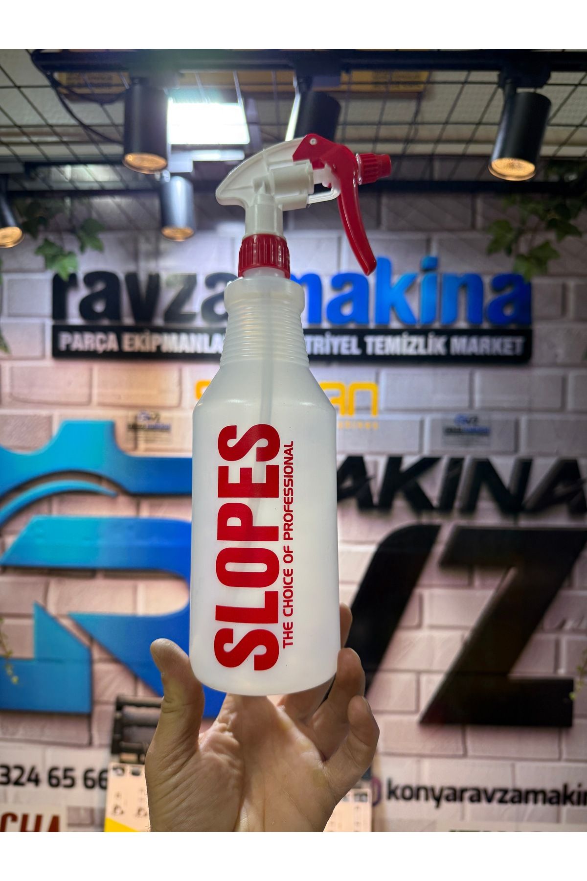 Ravza Makina Slopes Kimyasala Dayanıklı Sprey Şişe 1 LT.