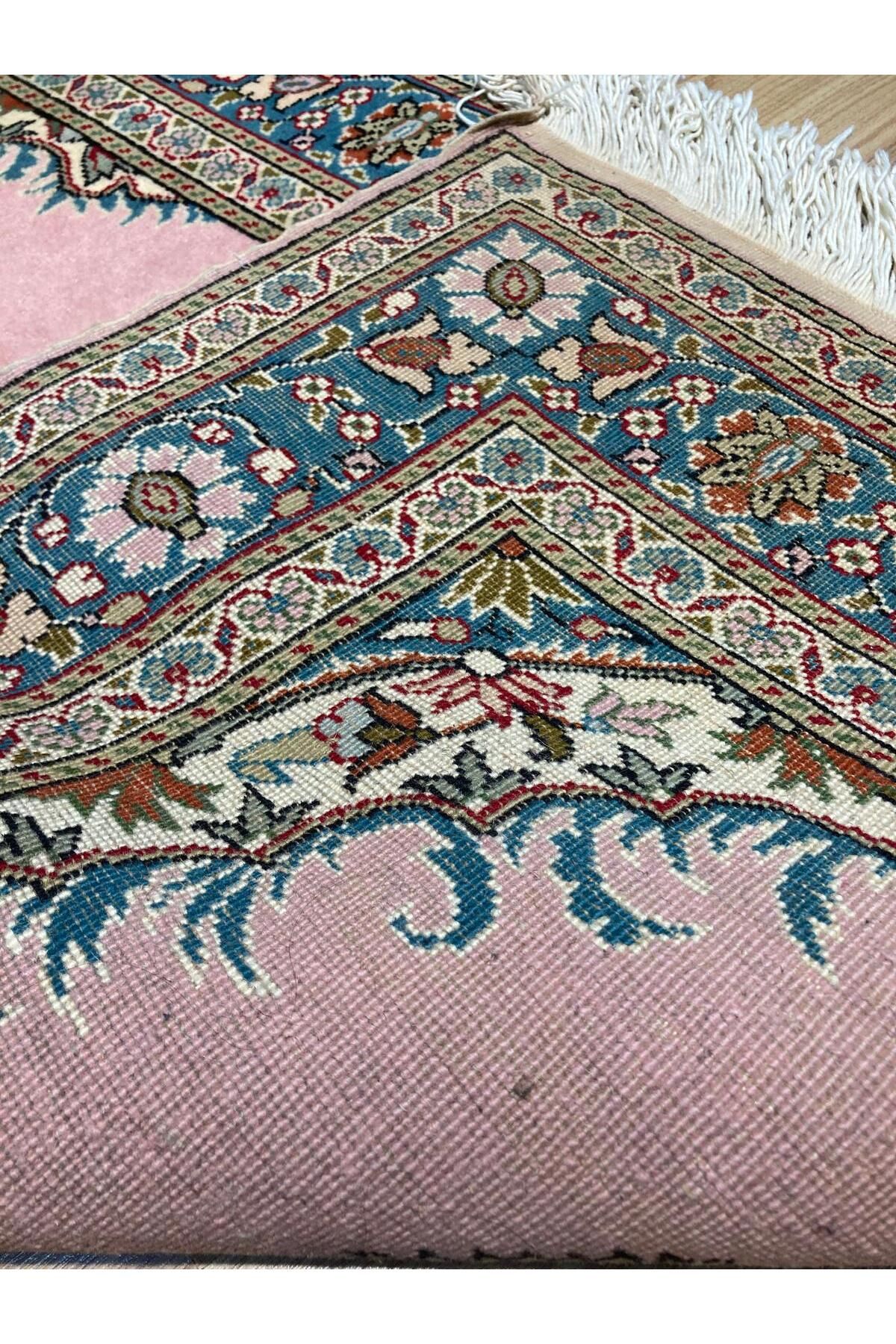 HALI SARAYI 1932 El Dokuma Kayseri Bünyan Halısı Göbekli Desen Pembe Renk 90x130 ölçü