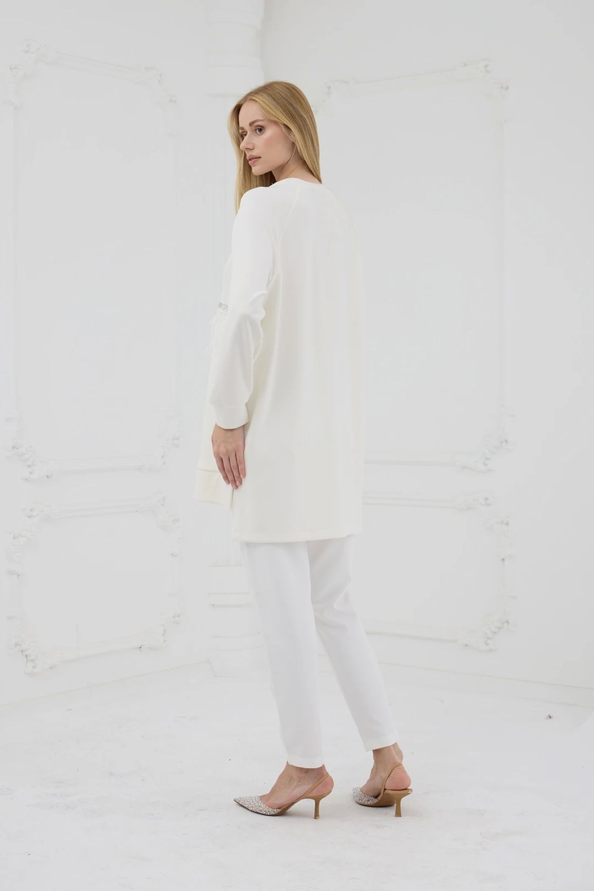 ladrans Tüy Detaylı Taşlı Sweatshirt