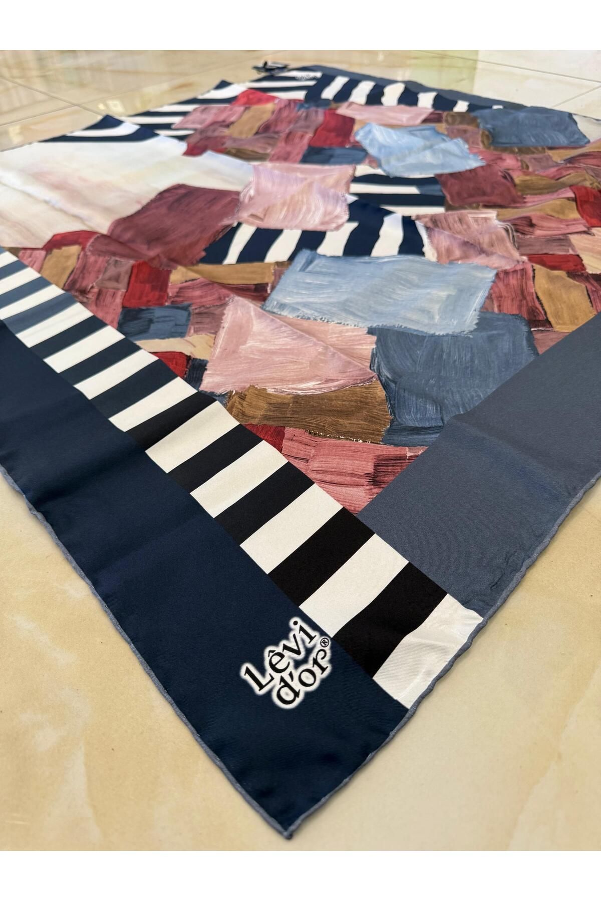 Levidor Twill Saf İpek Eşarp