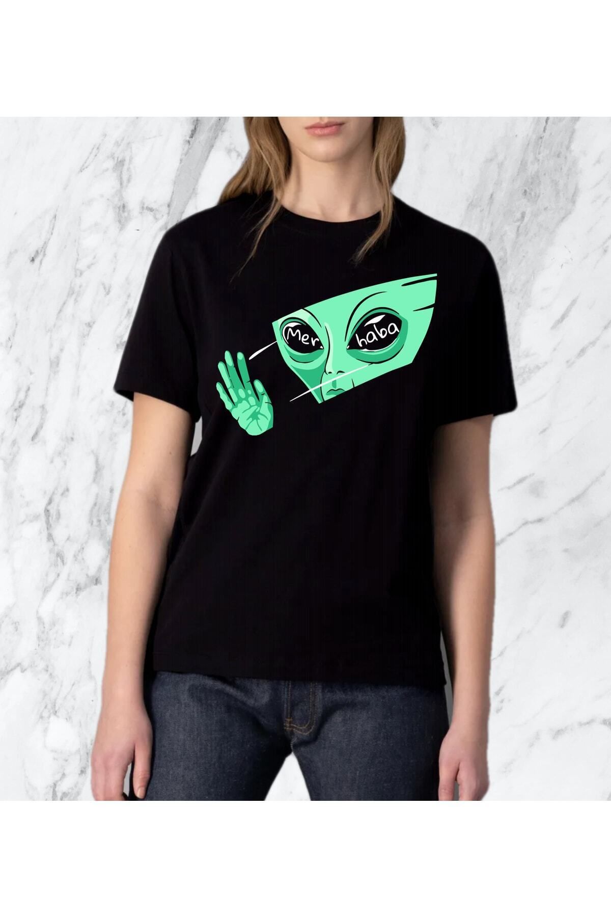 donamod Kadın Uzaylı Ufo Tasarımlı Siyah Regular Tshirt
