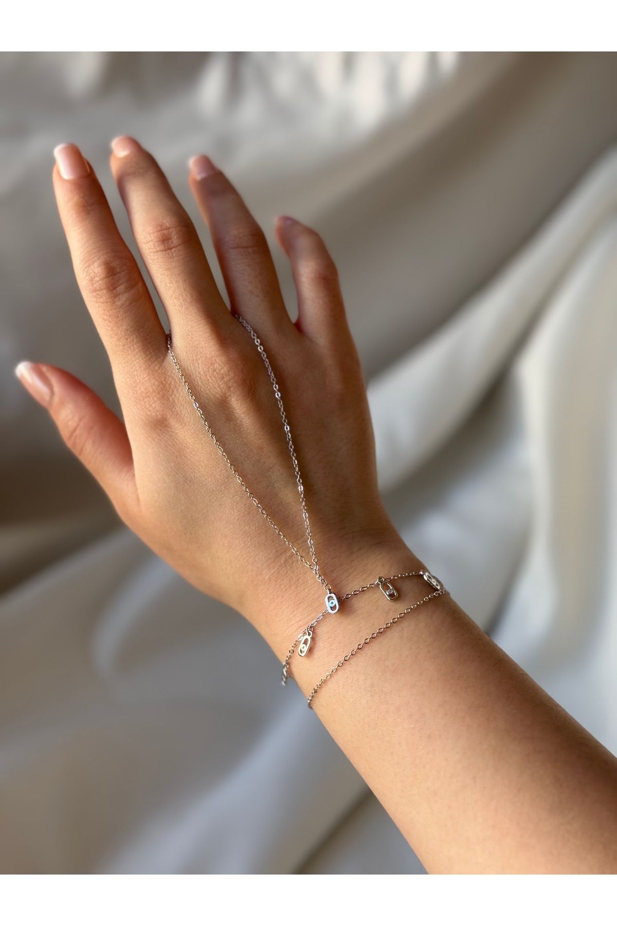 FASHİON JEWELRY Gümüş renk El zincir şık zarif tasarım El zinciri- Şahmeran