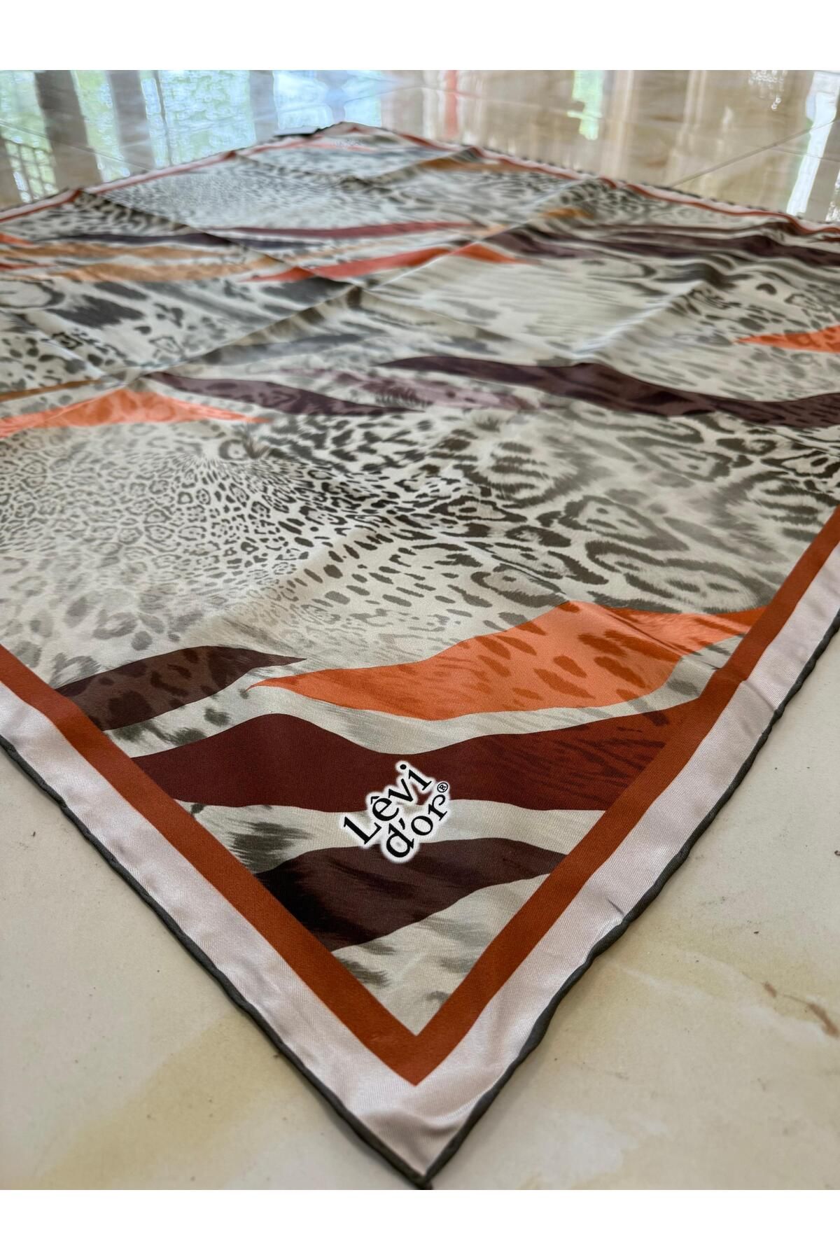 Levidor Twill Saf İpek Eşarp
