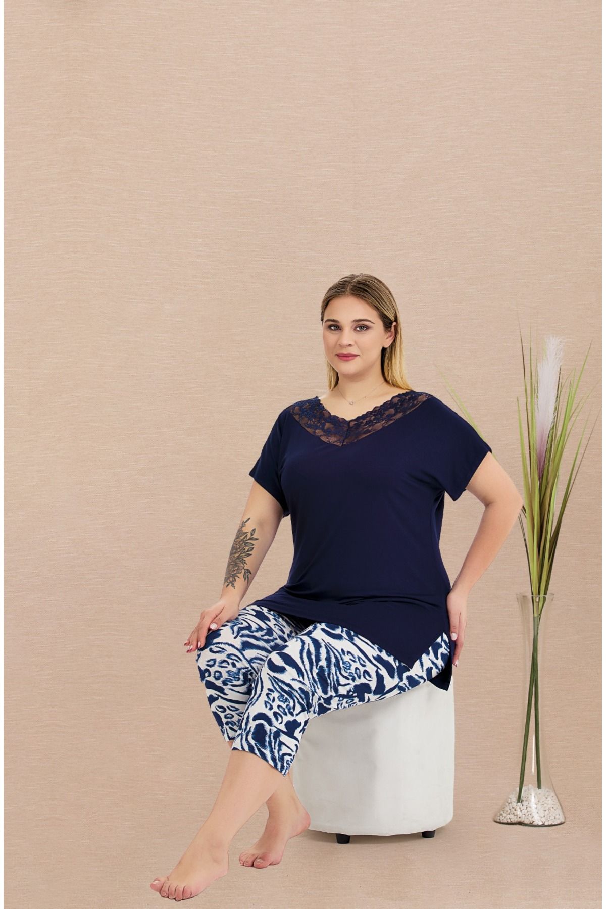 Lady Lingerie Kısa Kollu Yaka Detaylı Kaprili Battal Beden Kadın Pijama Takımı