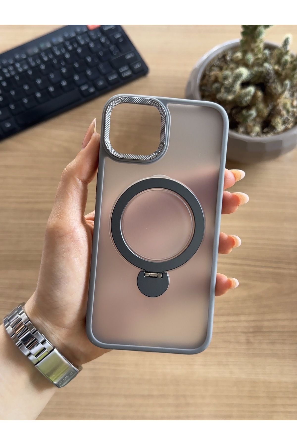 MTL iPhone 11 Standlı Ve MagSafe Kılıf Soocase622