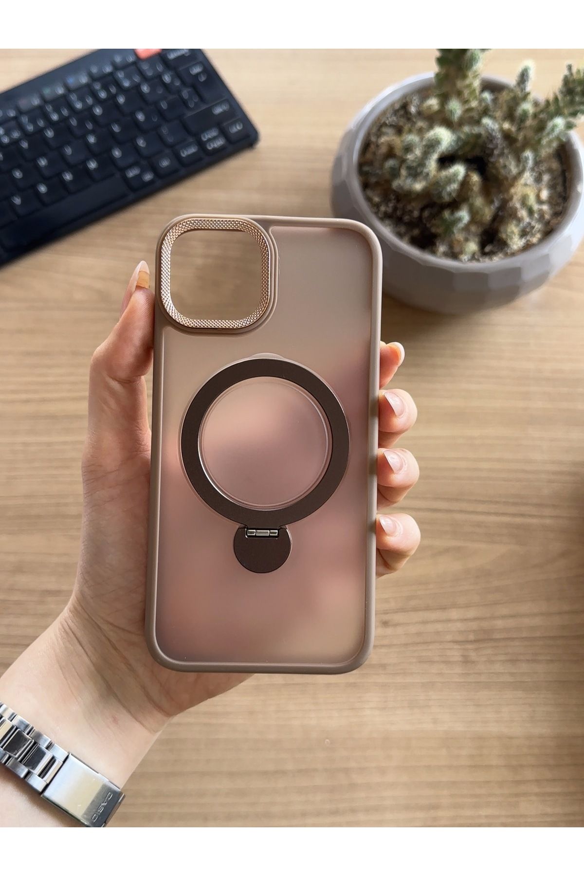 MTL iPhone 12/12 Pro Standlı Ve MagSafe Kılıf Soocase622