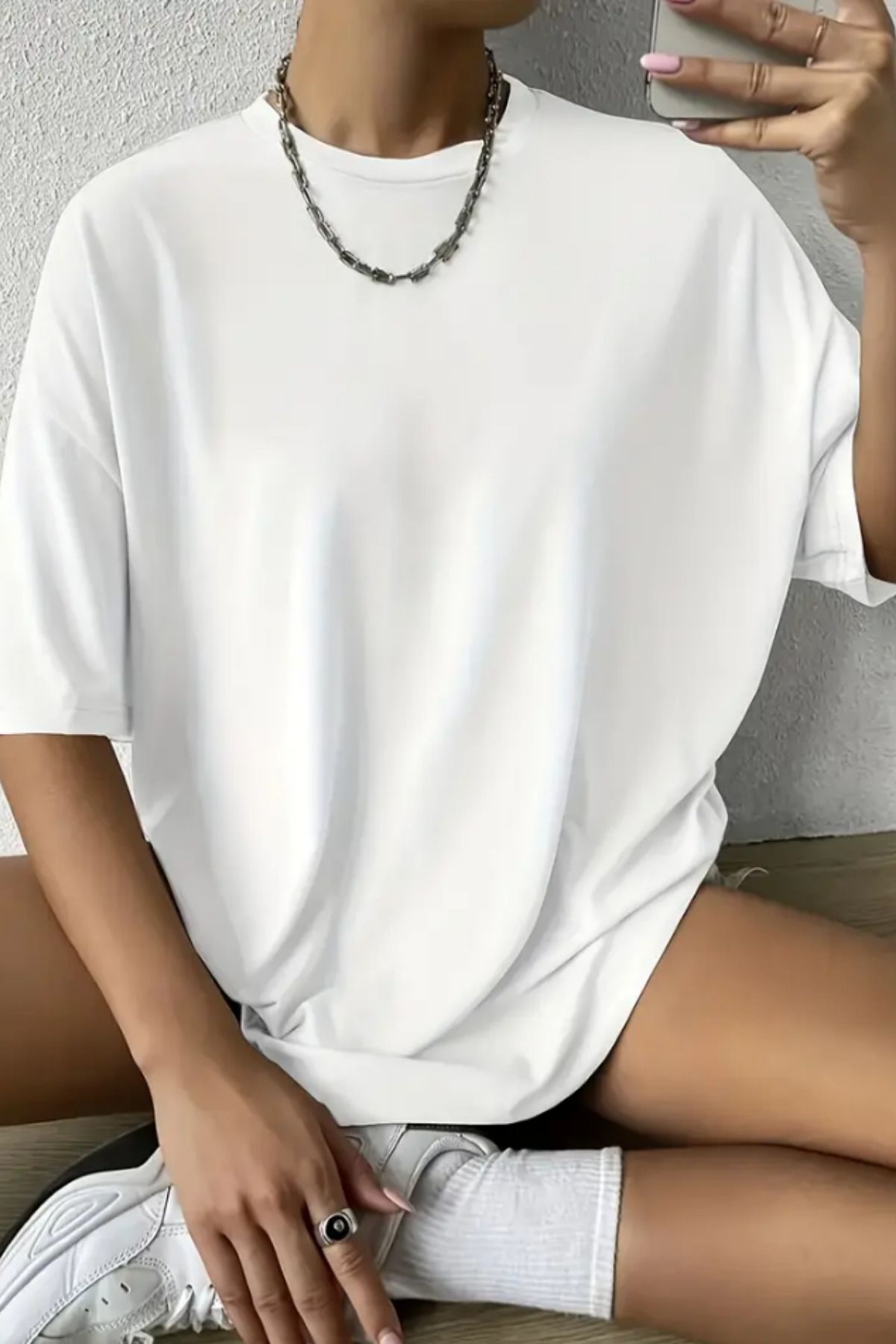 Tarz Cool Kadın %100 Organik Pamuk Oversize Yuvarlak Yakalı Beyaz T-shirt