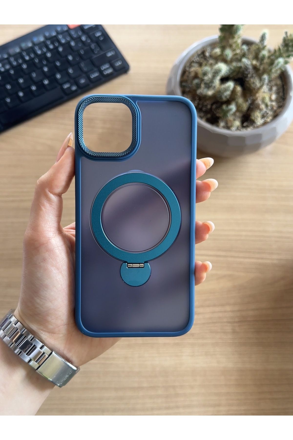 MTL iPhone 12/12 Pro Standlı Ve MagSafe Kılıf Soocase622