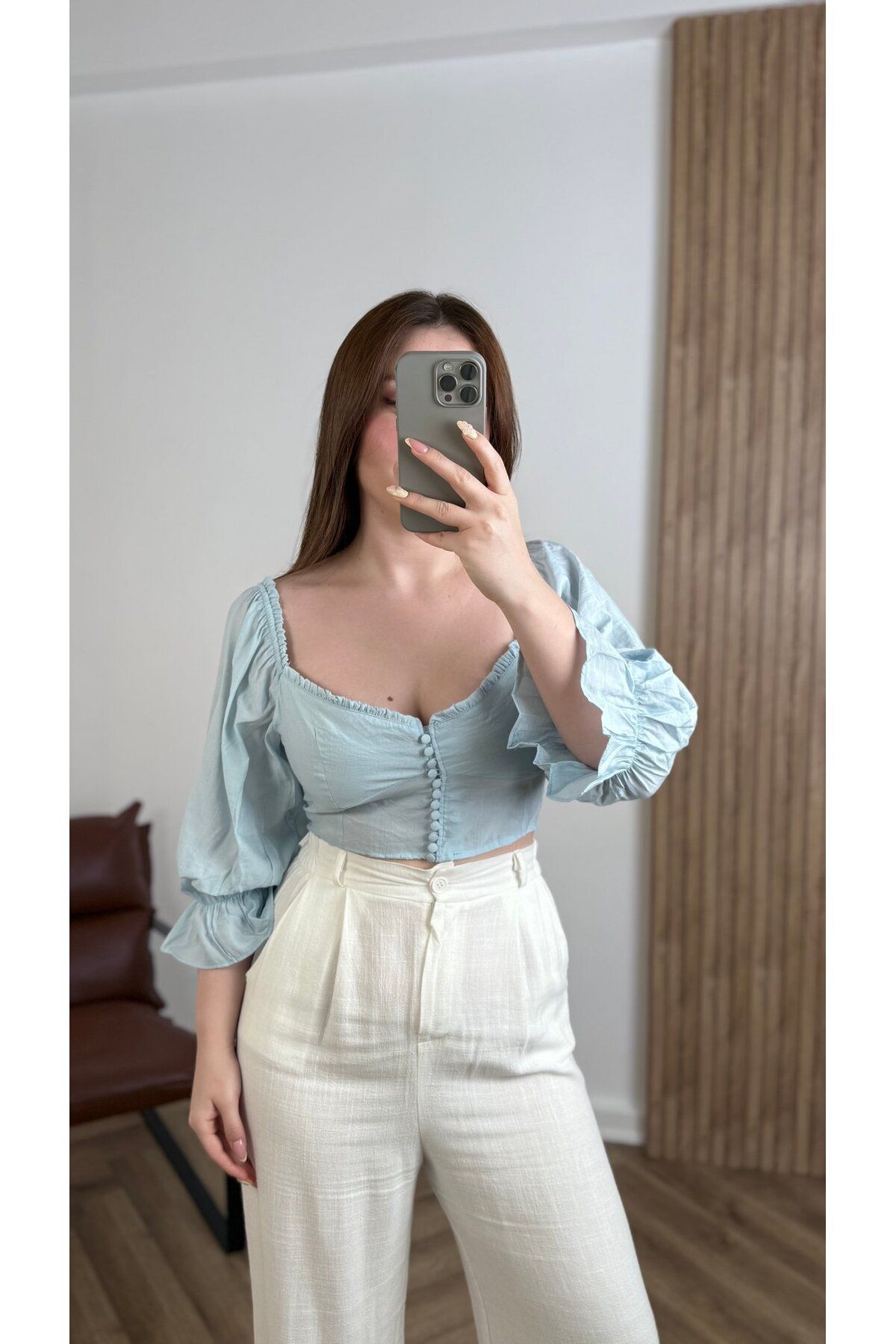 songül özdeş Yeni Sezon Düğme Detay Crop Gömlek