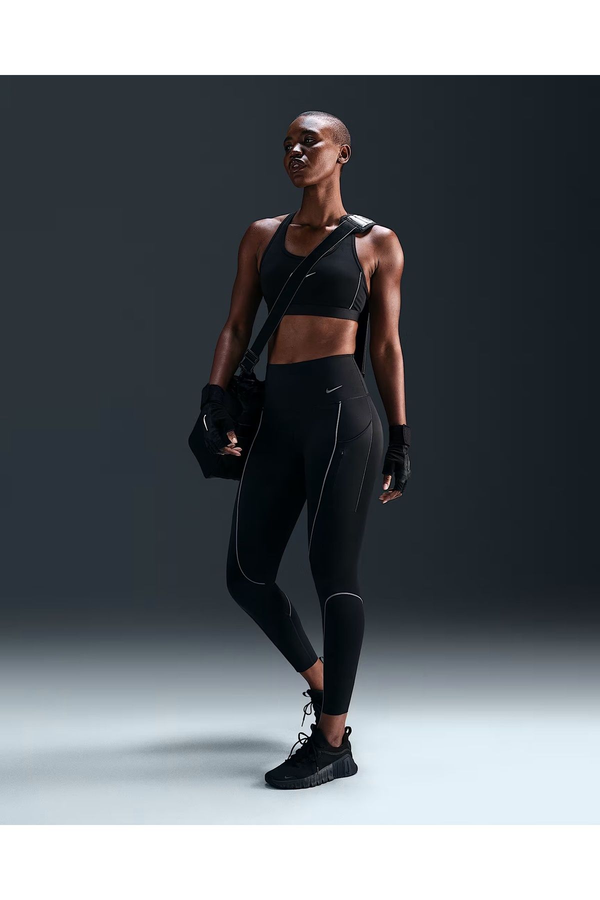 Nike NİKE GO Yüksek Destekli Yüksek Belli Cepli Bilek Üstü Kadın Taytı-FZ0005-010