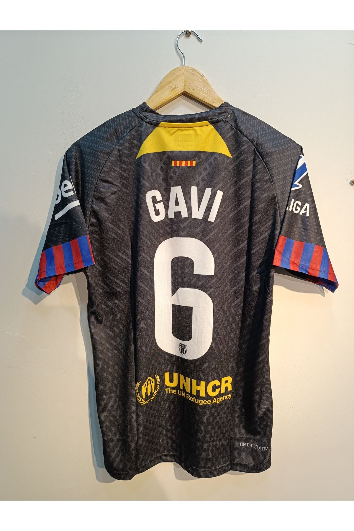 GALLUMA BARCELONA GAVİ 6 SİYAH YETİŞKİN FUTBOL FORMA