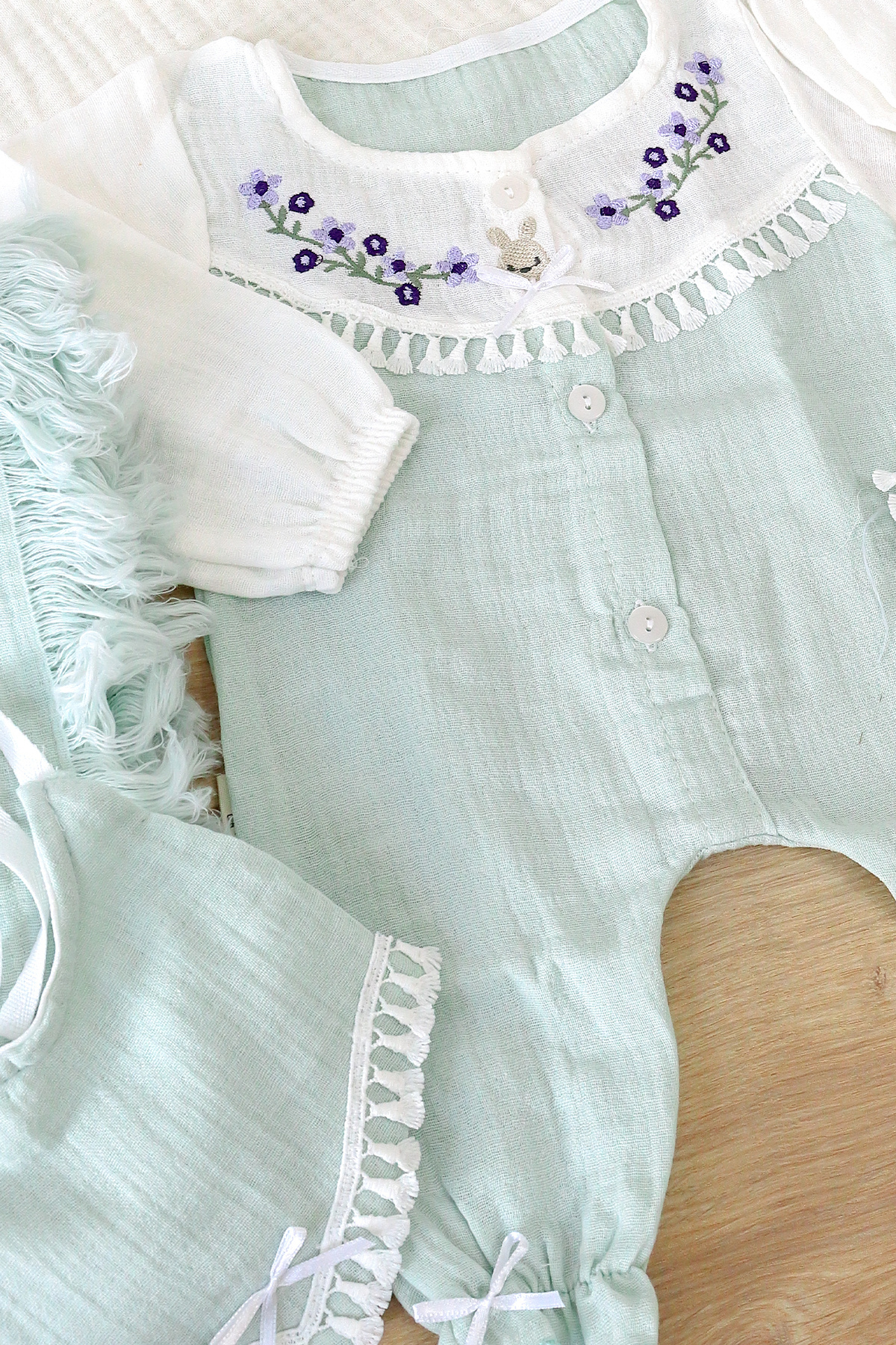 Sitilin Kız Bebek Yenidoğan Müslin Yeşil 10 Lu Lüks Hastane Çıkışı Zıbın Seti STL6990 fotoğrafı 3 (önizleme)