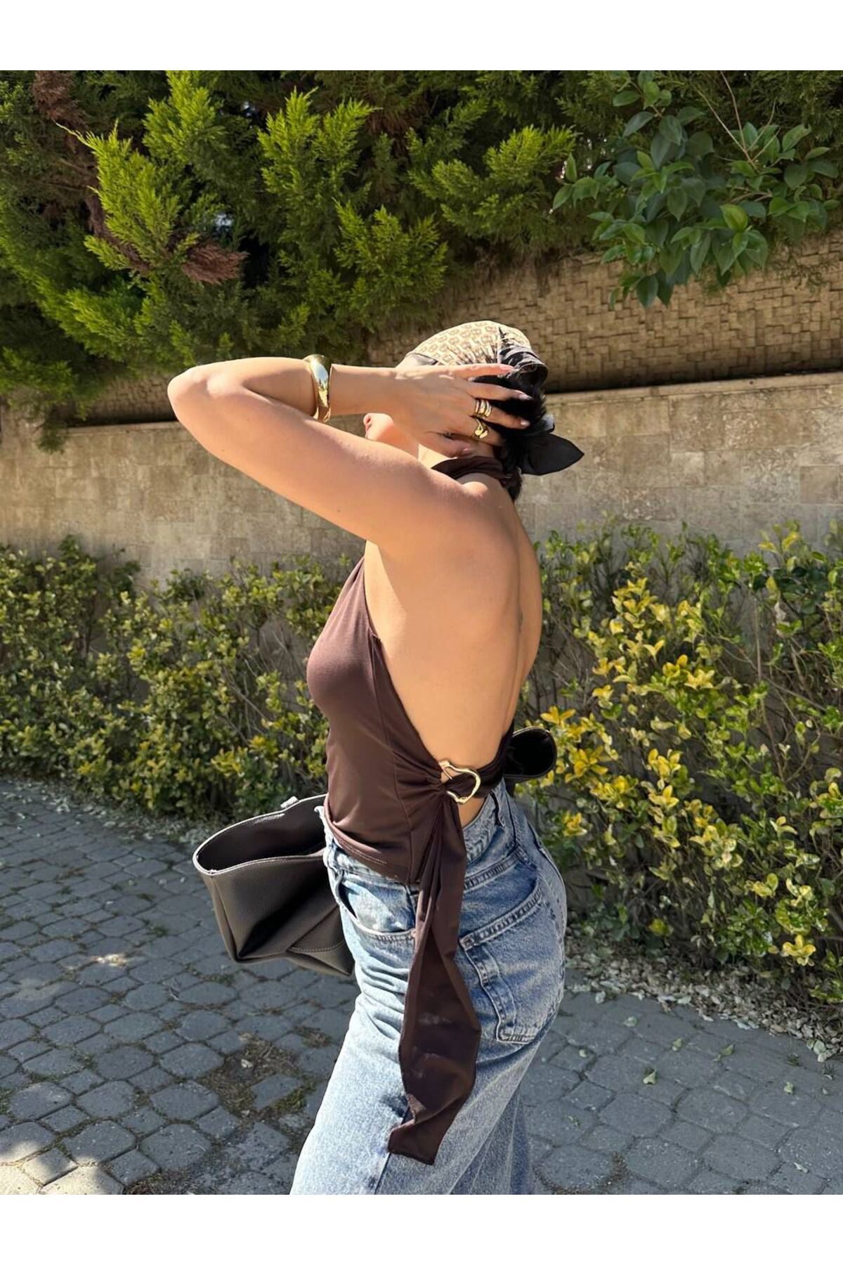 eBaa fashıon TOKALI SIRT DEKOLTELİ CROP