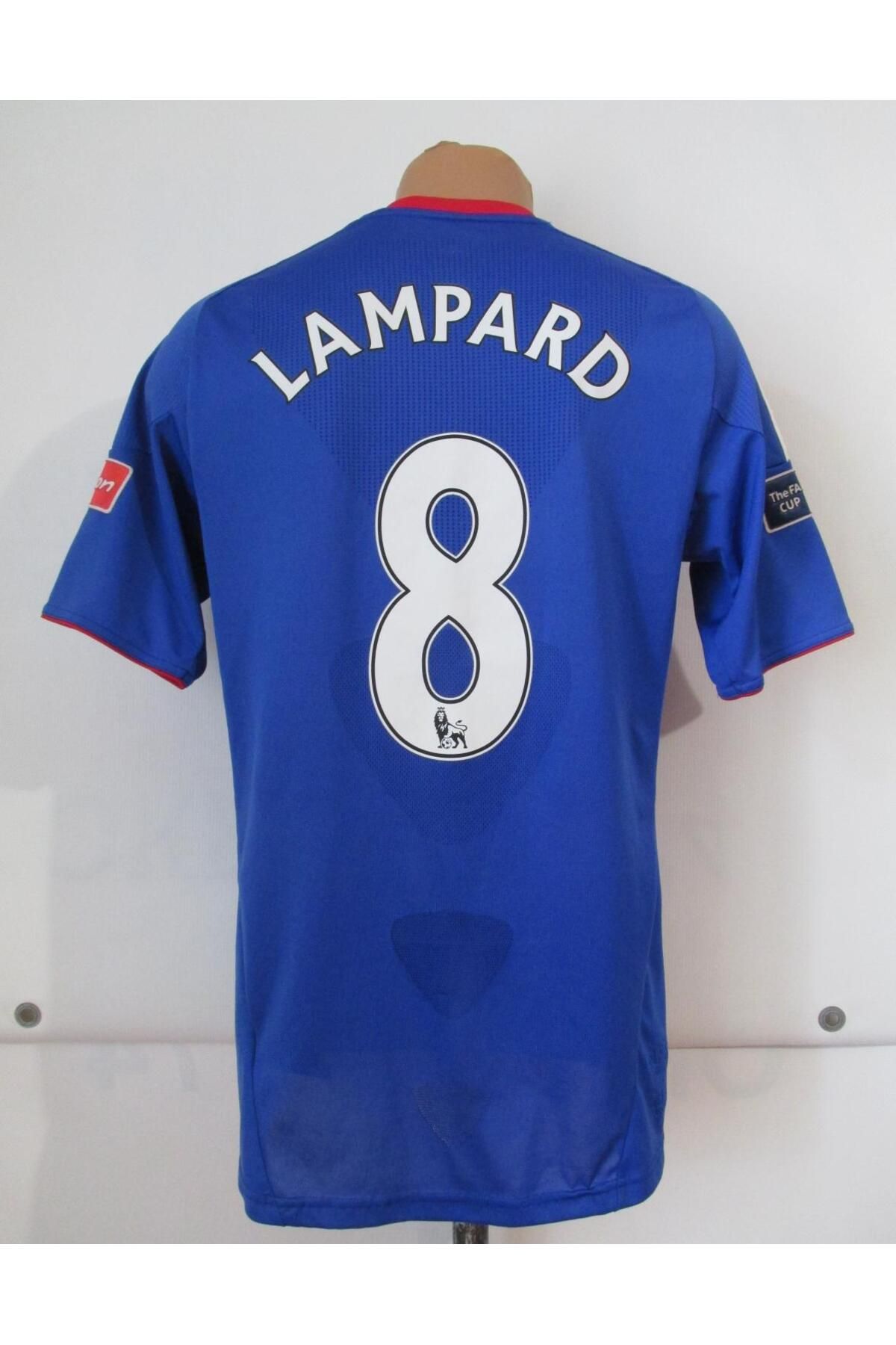 GALLUMA CHELSEA LAMPARD YAKALI RETRO YETİŞKİN FUTBOL FORMA