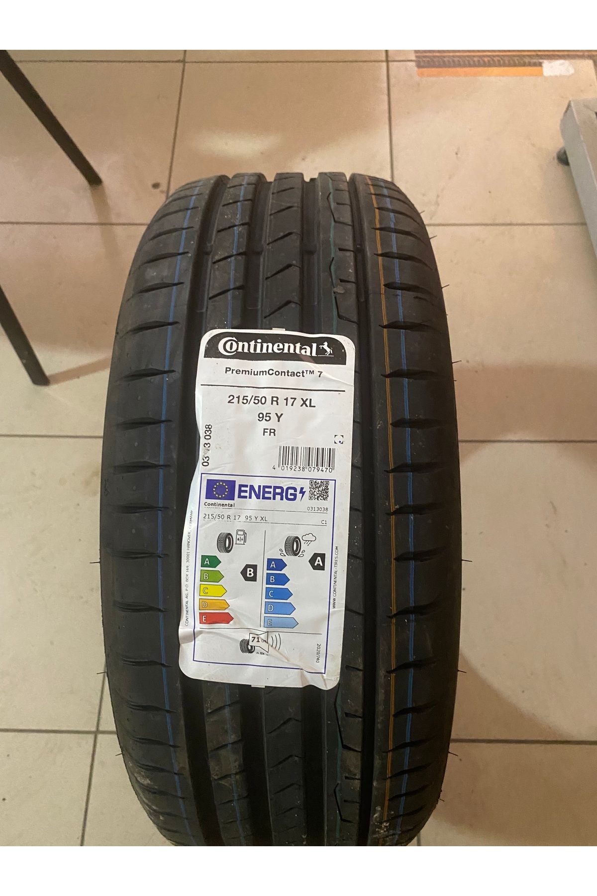 Continental 215/45R17 UltraContact 87Y FR Set Olarak (4ADET) 2025 Üretim*