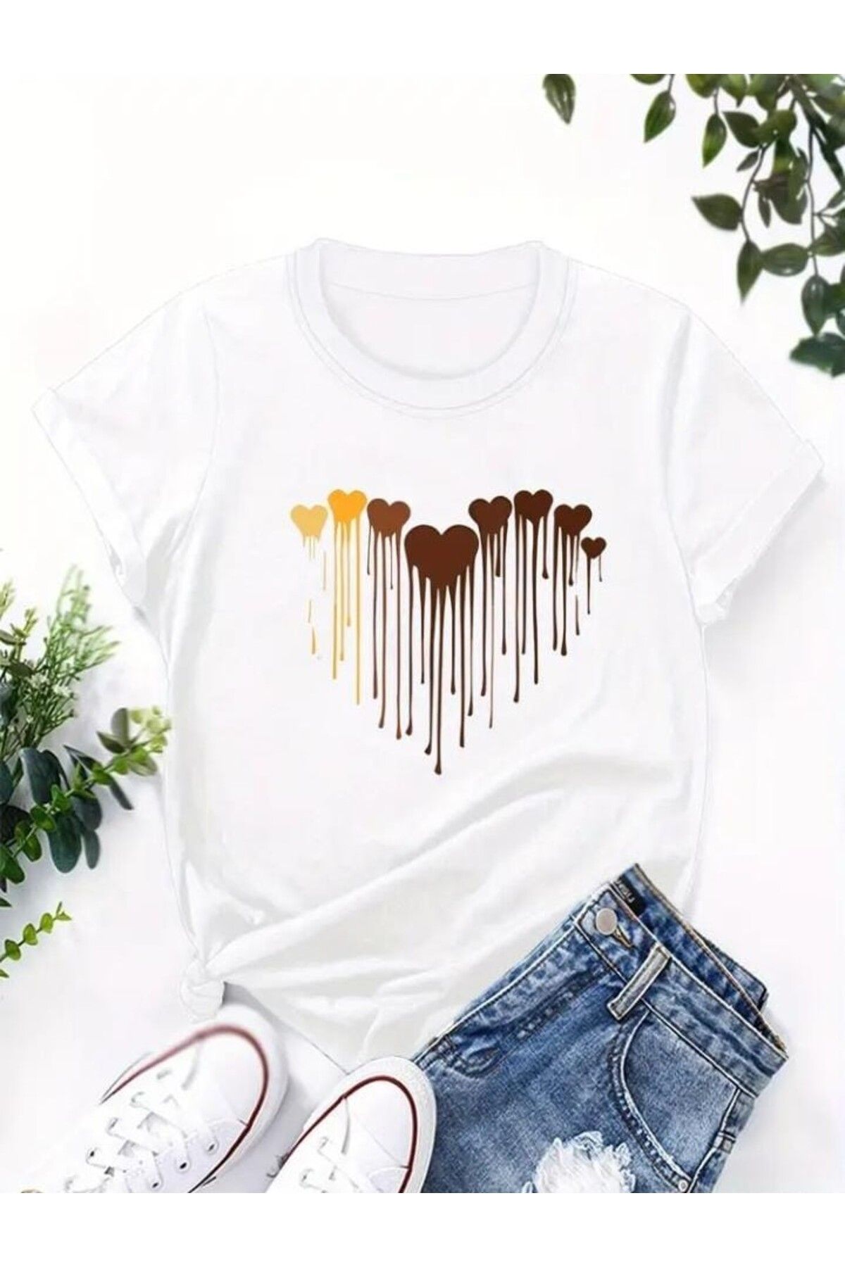 TekTarzz Unisex Renkli Kalp Baskı Tasarımlı Trend Tshirt