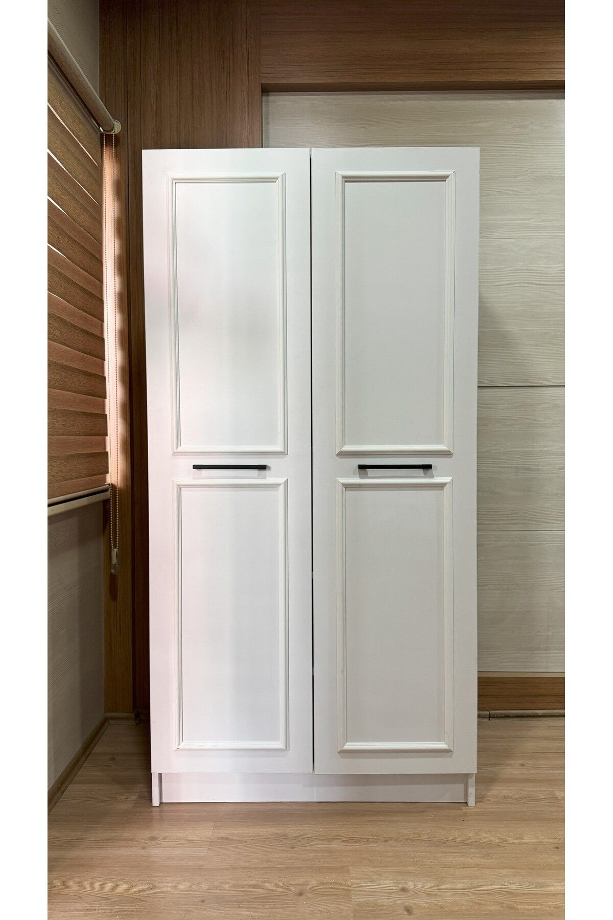 wode studio Meydan Beyaz Çift Kapaklı Gardırop 180-90-45 Cm