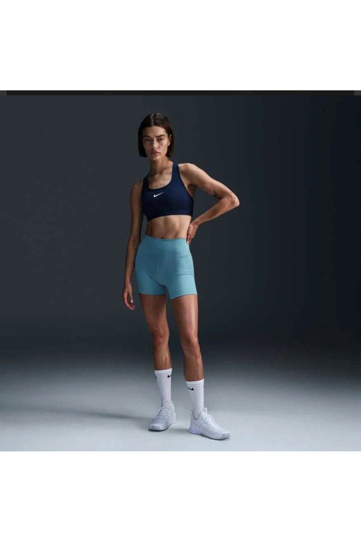 Nike Dri-FIT One Hr 5In Short Kadın Şort fn3211-464
