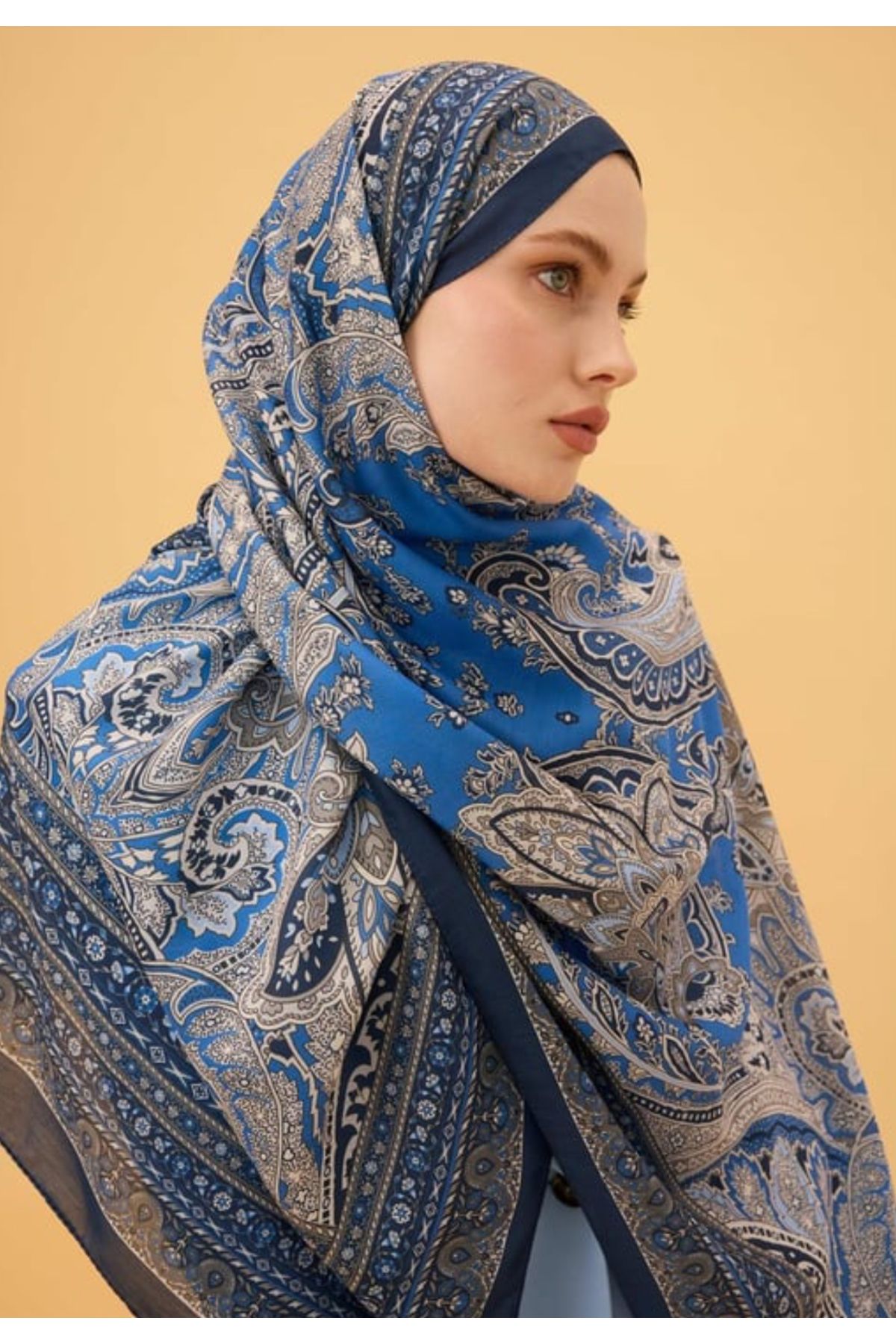 İpekhan-Holiday Collection Soft Shawl 3059-001 2