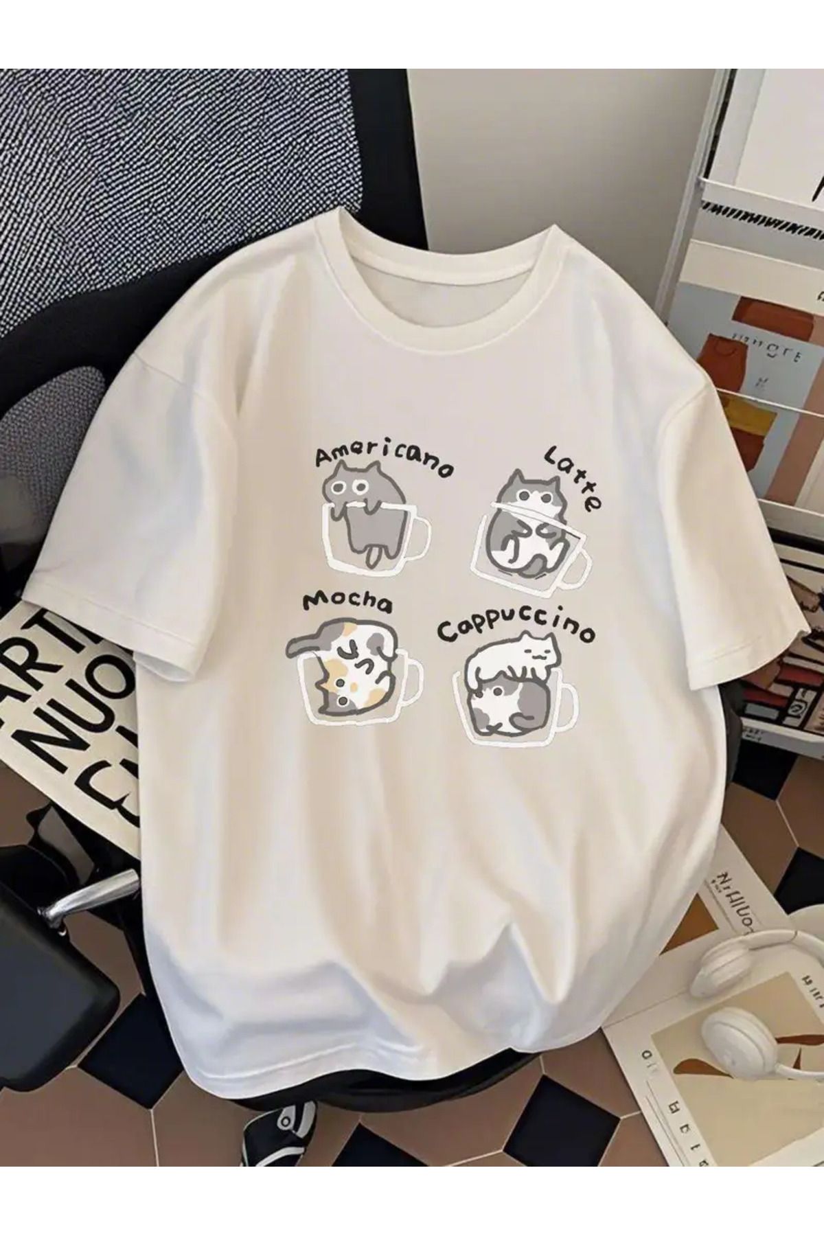 LUNAVISTA Cat Baskılı Bisiklet Yaka Kısa Kol T-shirt