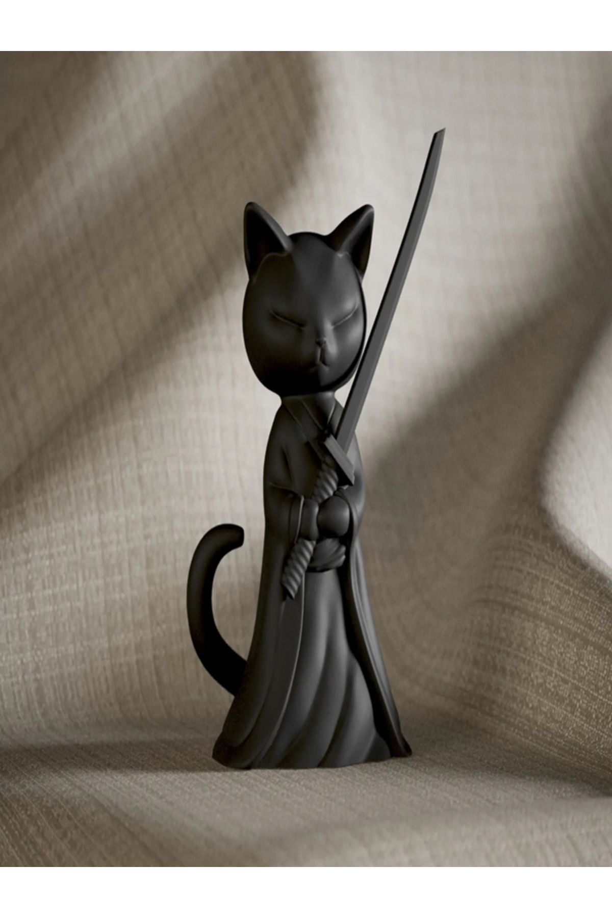 3DLİ Samuray Kedi 18cm – Sessiz Savaşçı - hediyelik kedi figürü biblo ve obje