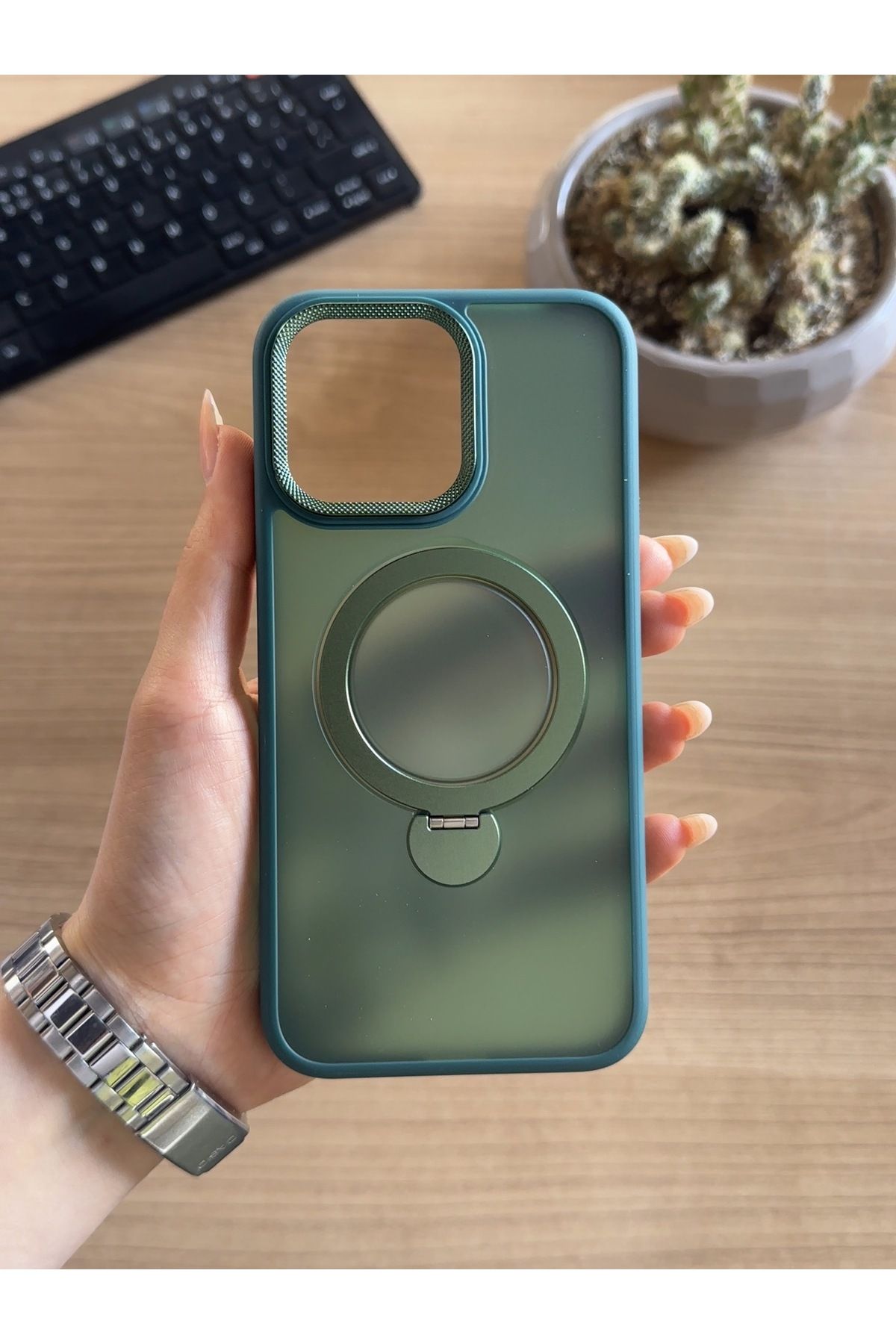 MTL iPhone 15 Pro Max Standlı Ve MagSafe Kılıf Soocase622
