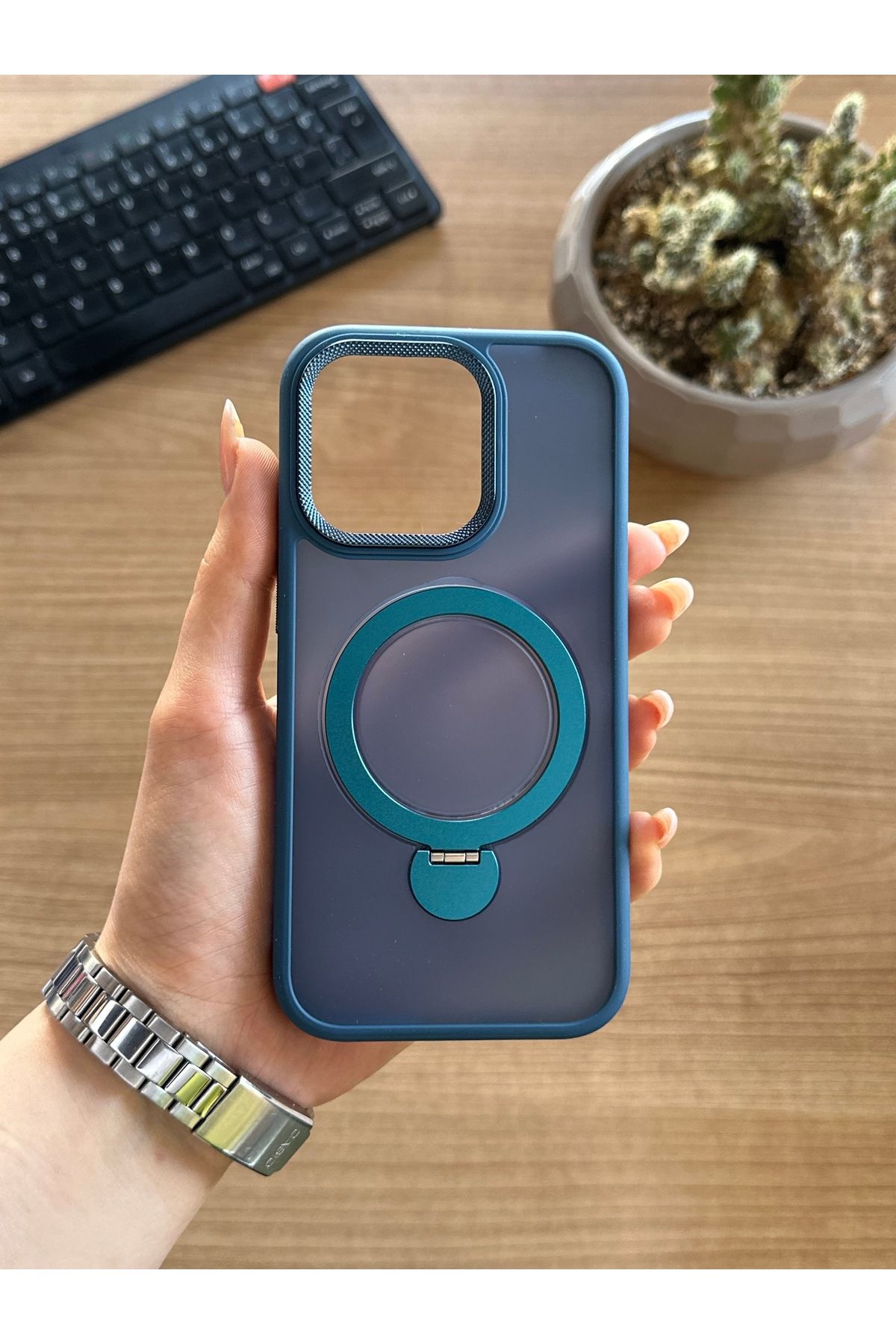 MTL iPhone 15Pro Standlı Ve MagSafe Kılıf Soocase622