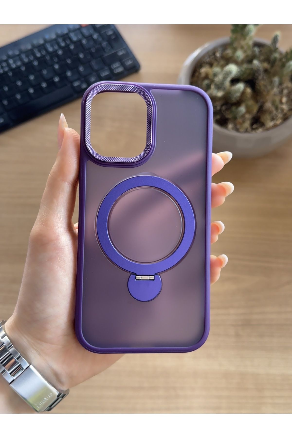 MTL iPhone 16 Standlı Ve MagSafe Kılıf Soocase622