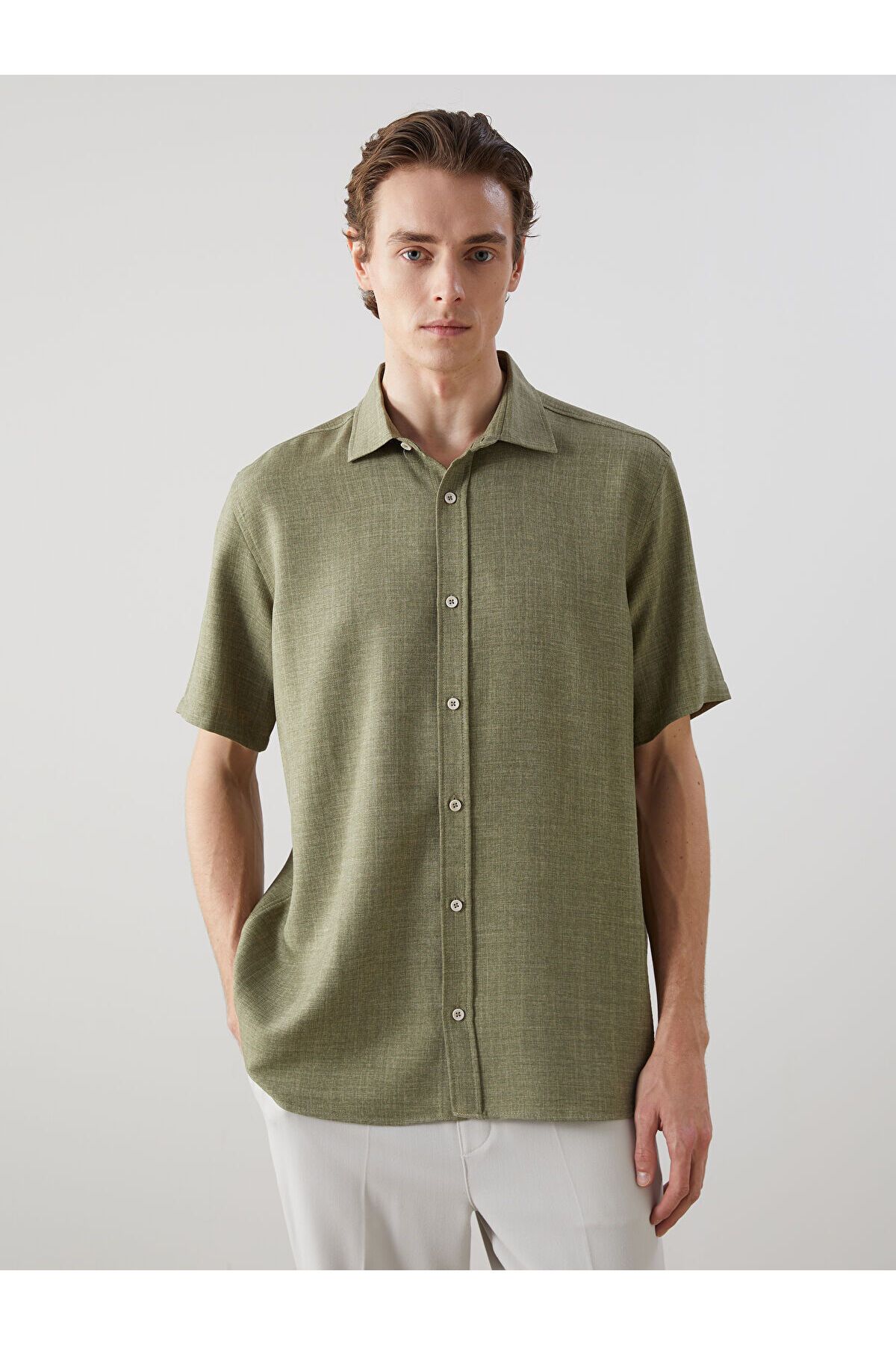 LC Waikiki Regular Fit Kısa Kollu Erkek Gömlek