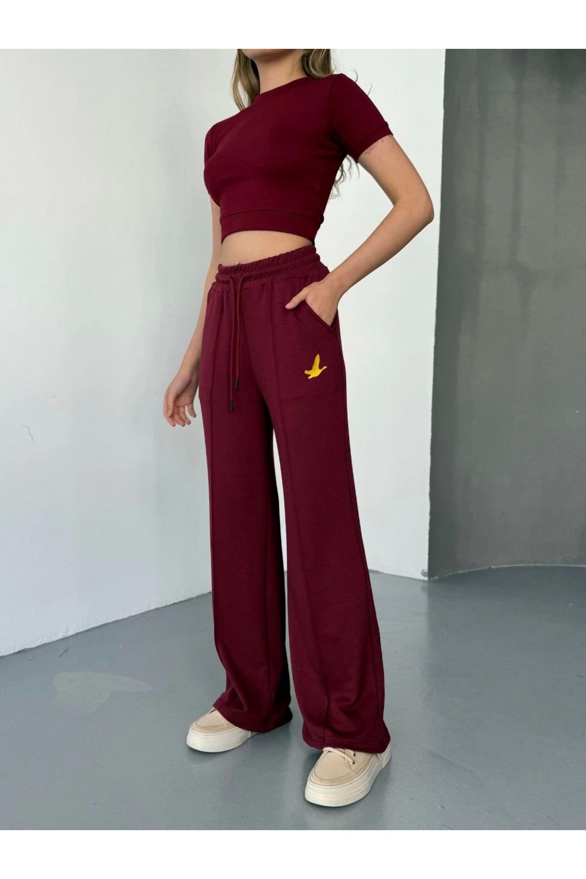 Pink Stil Osy Modal Yumuşak Dokulu Kumaş Nakış işlemeli Rahat Bol Paça Eşofman Pantalon - Bordo