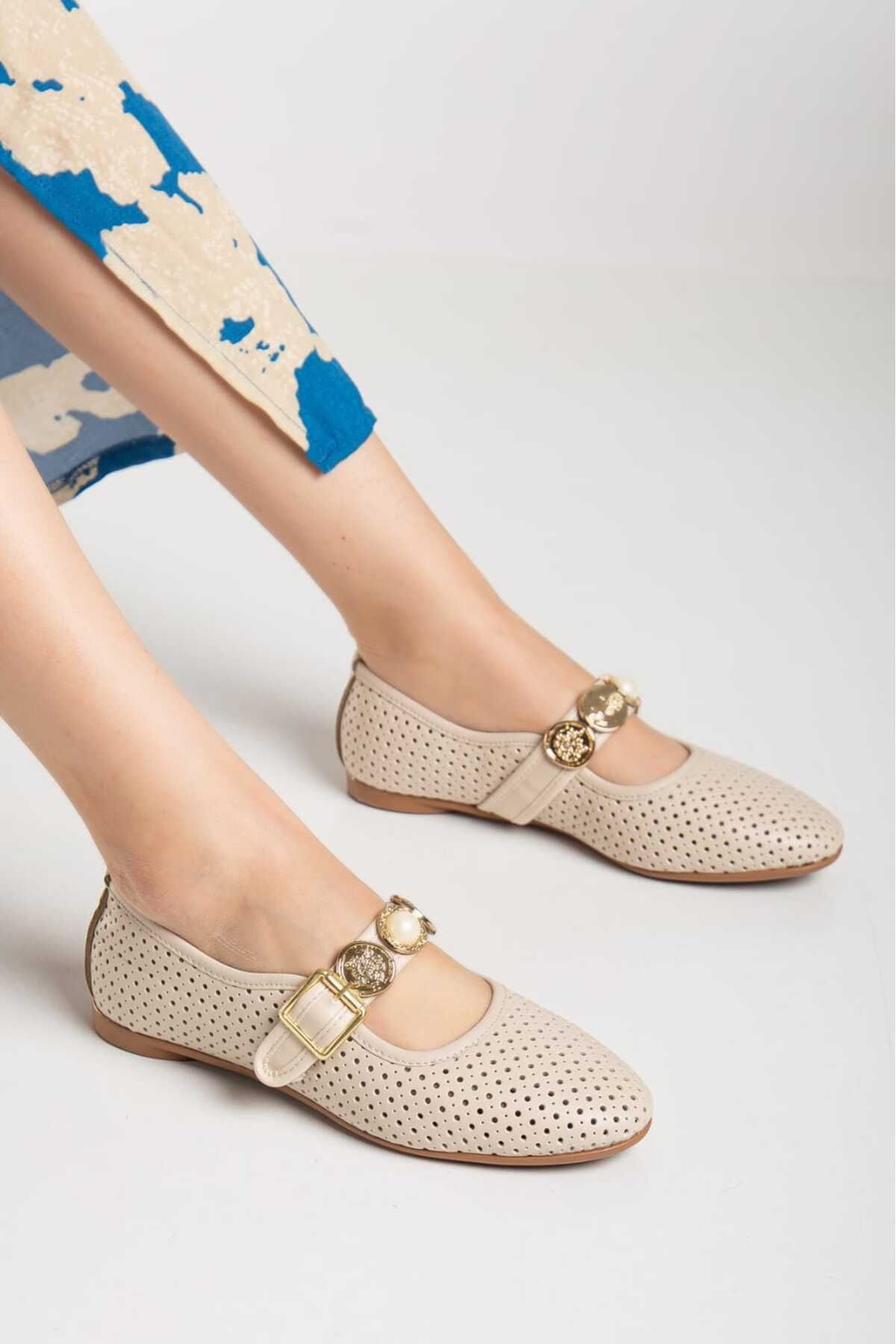 GİMİSHOES Günlük Kadın Ayarlanabilir Tokalı Üstü Açık Rahat Ayakkabı