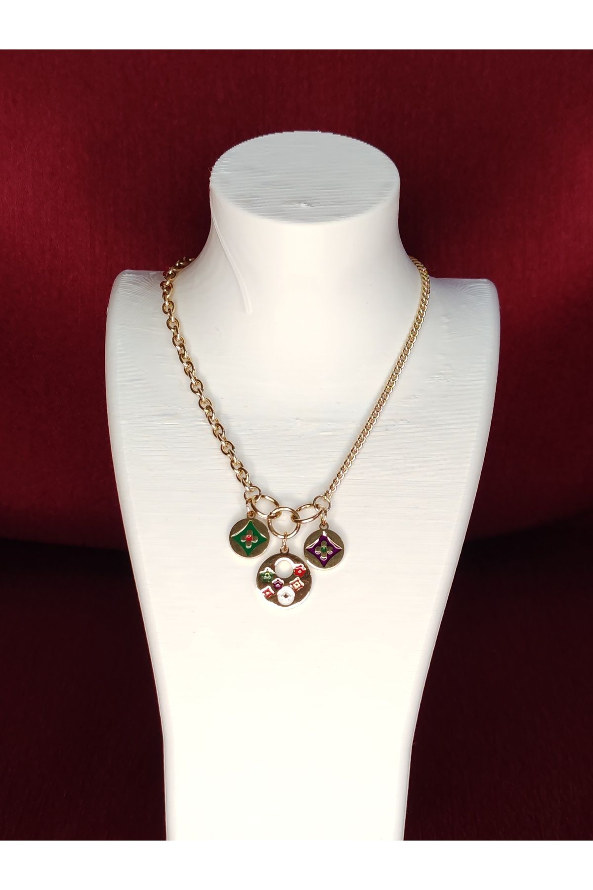 YK JEWELRY Paslanmaz Çelik Gold - Renkli Taşlı Charm Detaylı Zincir Kolye