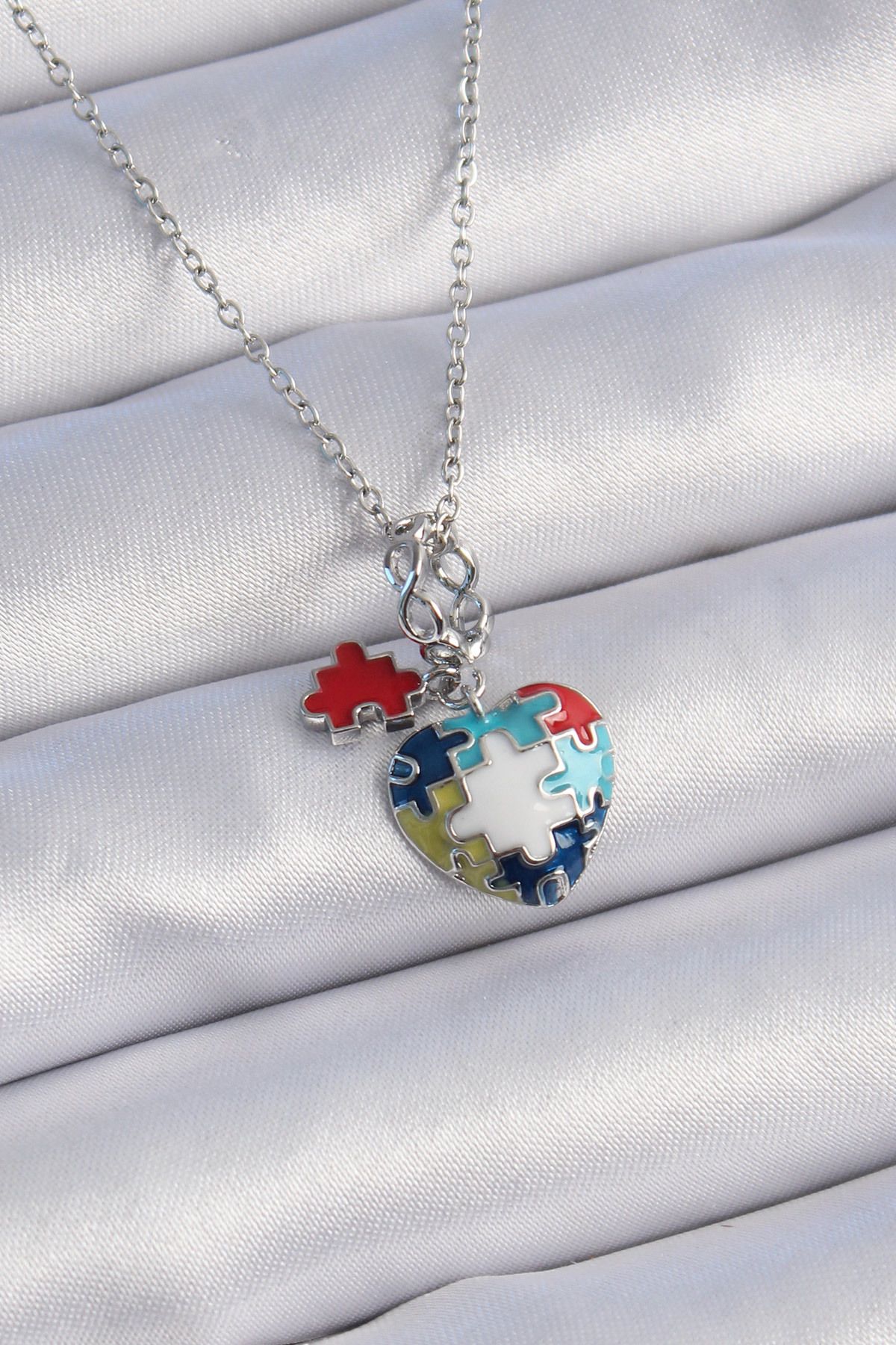 callerrons accessories Gümüş Renk Yapboz Motif Kalp Figür Charm Model Kadın Kolye - EBJ241012W28472