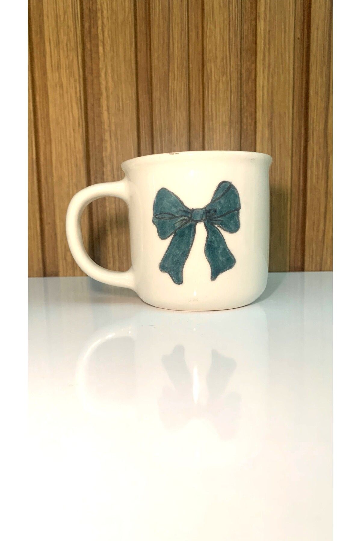 Bombus Seramik Kurdele Desenli El Boyaması %100 El Yapımı Seramik Mug- Seramik Kupa-Handmade