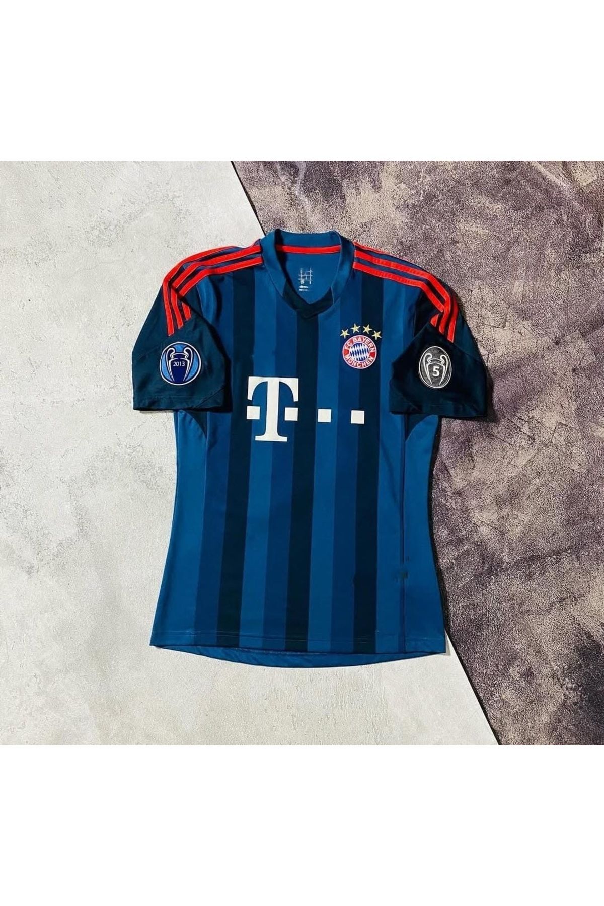 MONTENERO Bayern Münih 2013/14 Sezonu Arjen Robben Nostalji Forması