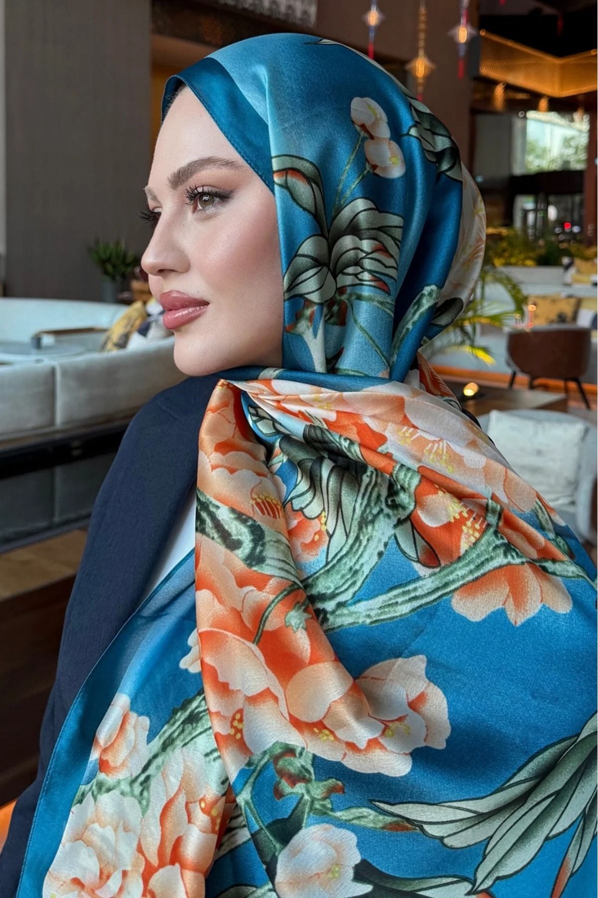 Merve Nayir Lina Çiçek Desen İthal Geniş Çift Taraflı Vual İpek Şal