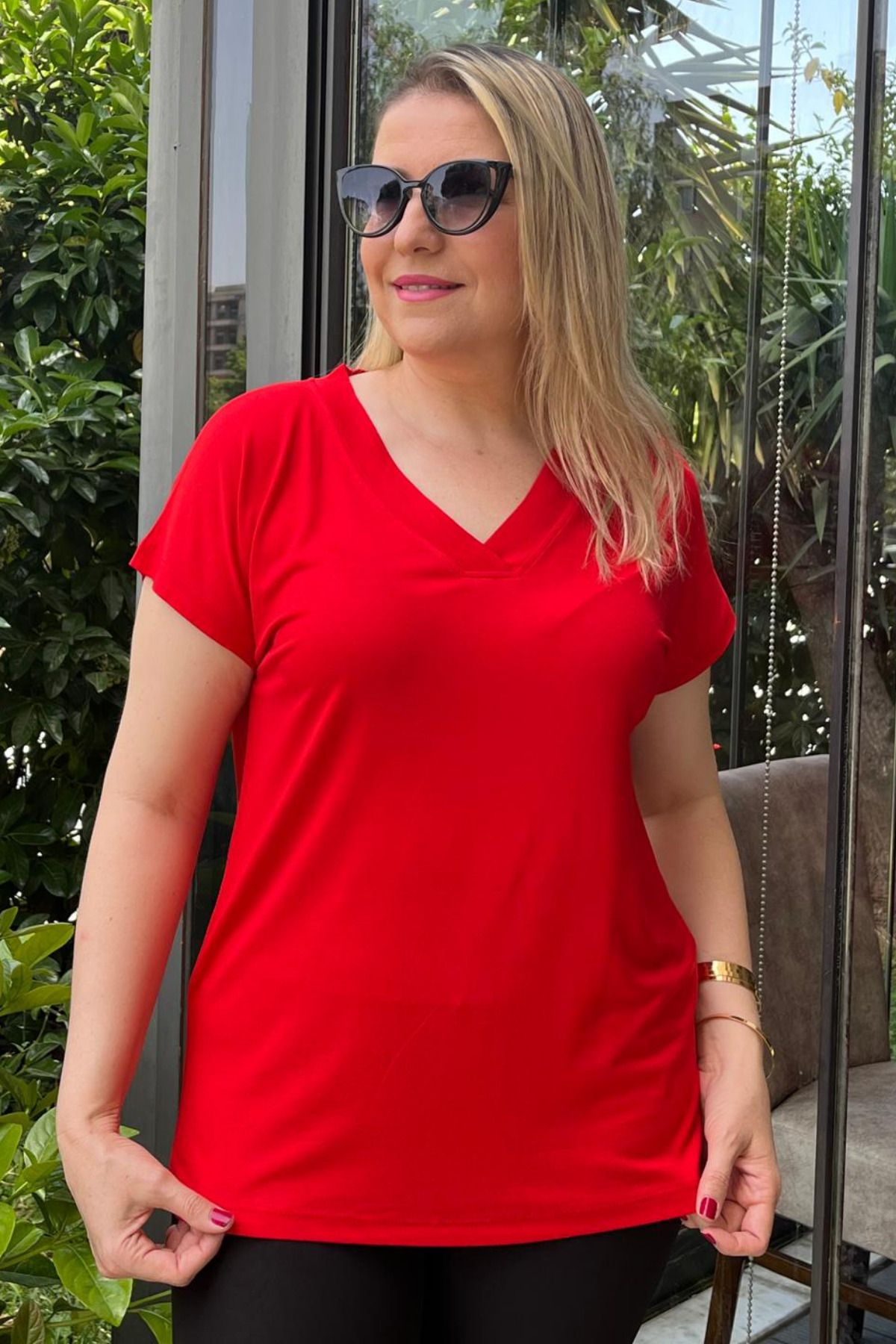 Paw Garage Kadın Büyük Beden Kalın V Yaka Tişört, %100 Pamuklu Terletmez Yazlık Kumaş, Curve T-shirt