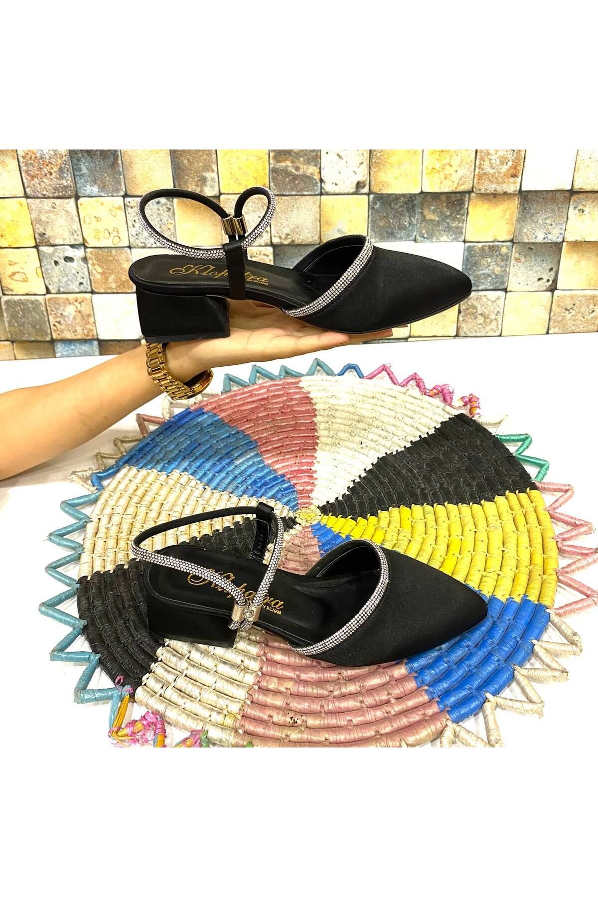 Trendy Moda Kaymaz Taban Şık Rahat Taşlı Kadın 3 cm Siyah Kalın Topuklu Ayakkabı