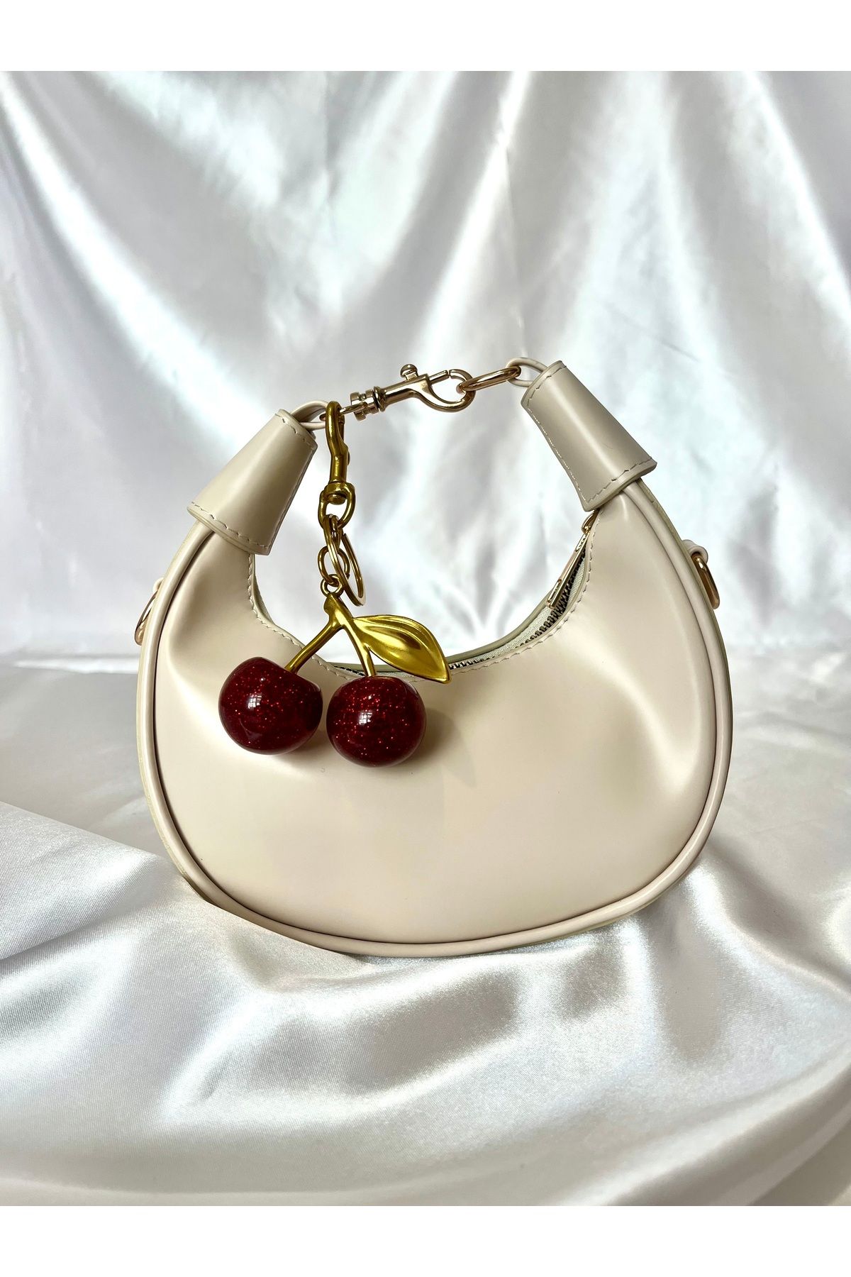Thepoisebag el çantan