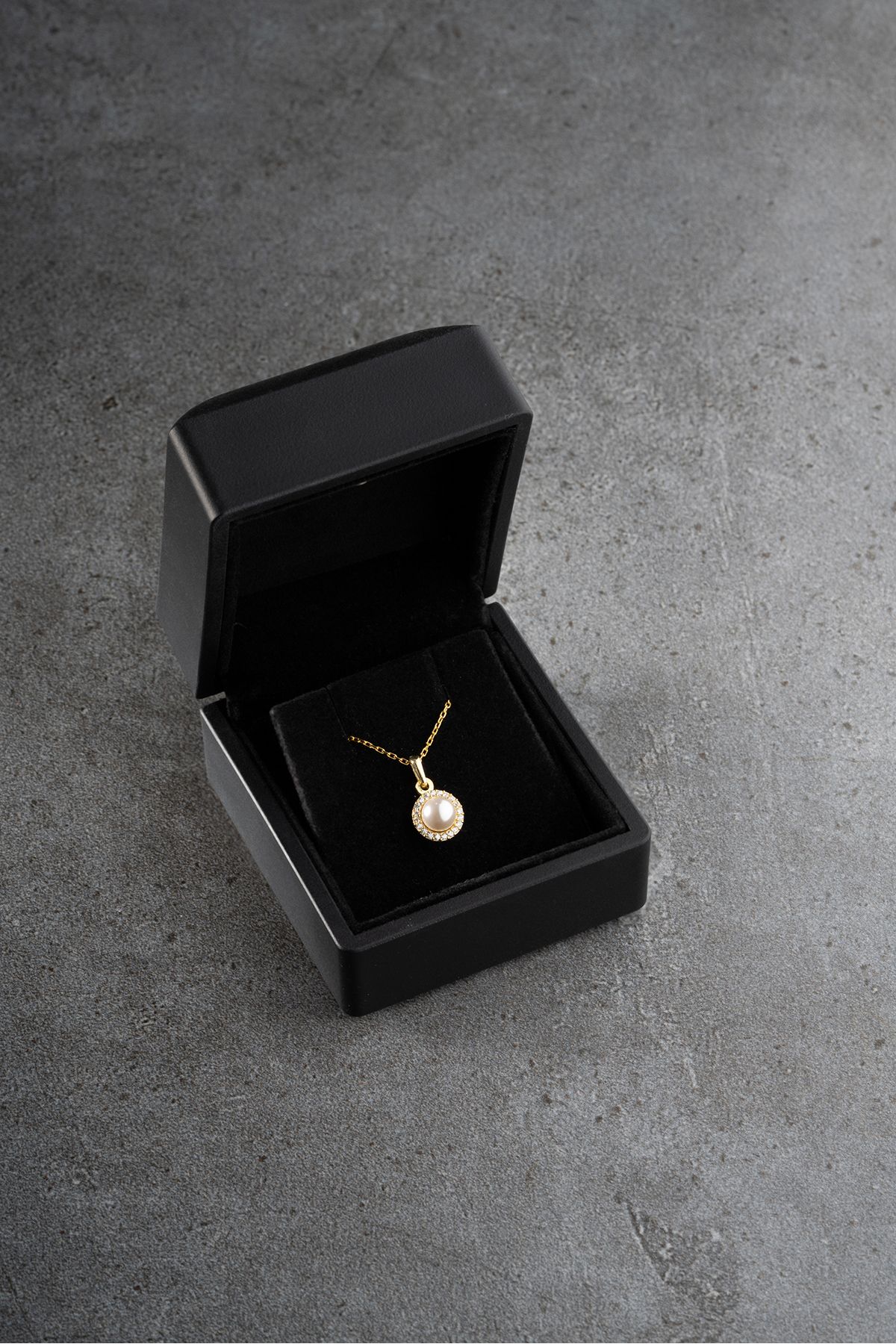 Silvano Jewelry 925 Ayar Gümüş Işıklı Kutuda İnci Model Kolye