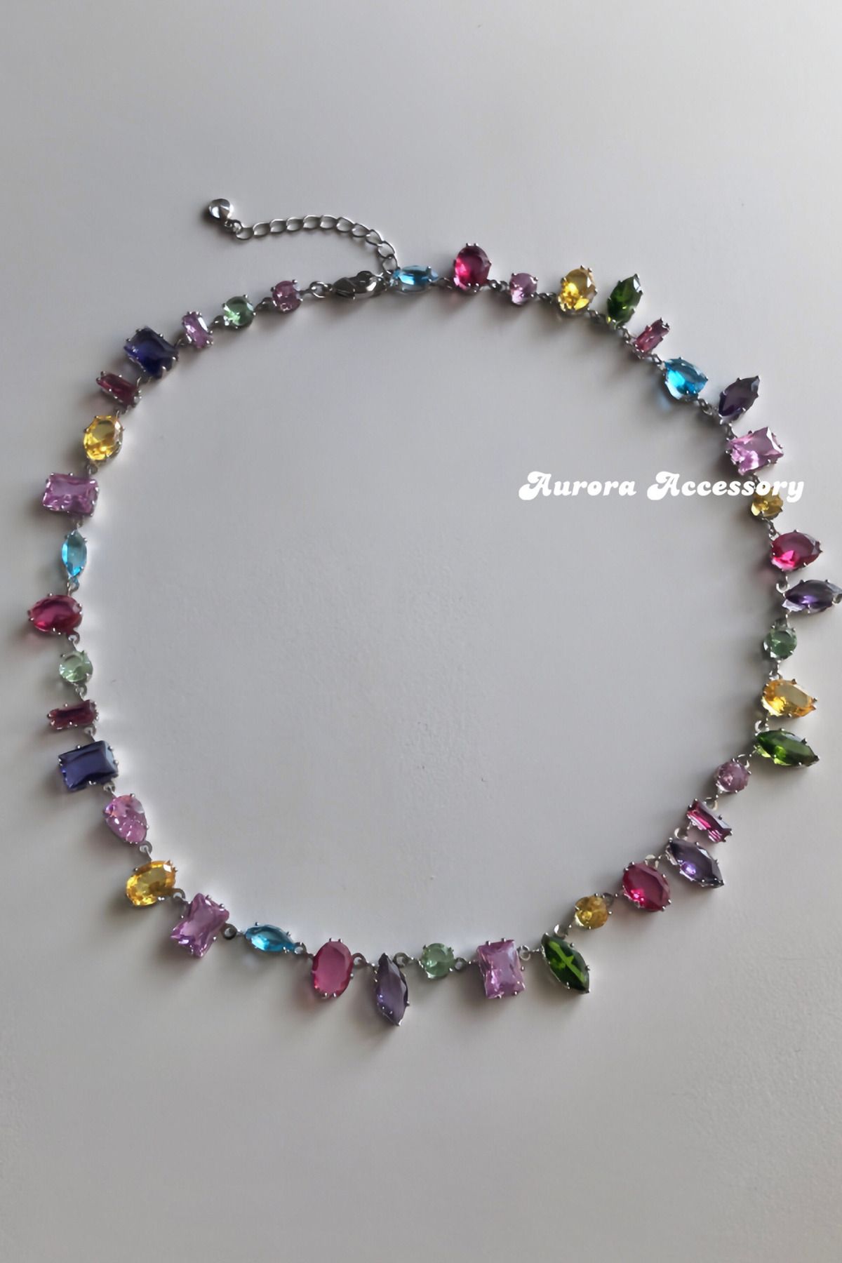 AurorAccessory Geometrik Kesim Renkli Zirkon Taşlı Gema Model Kısa Choker Kolye 36+5 cm