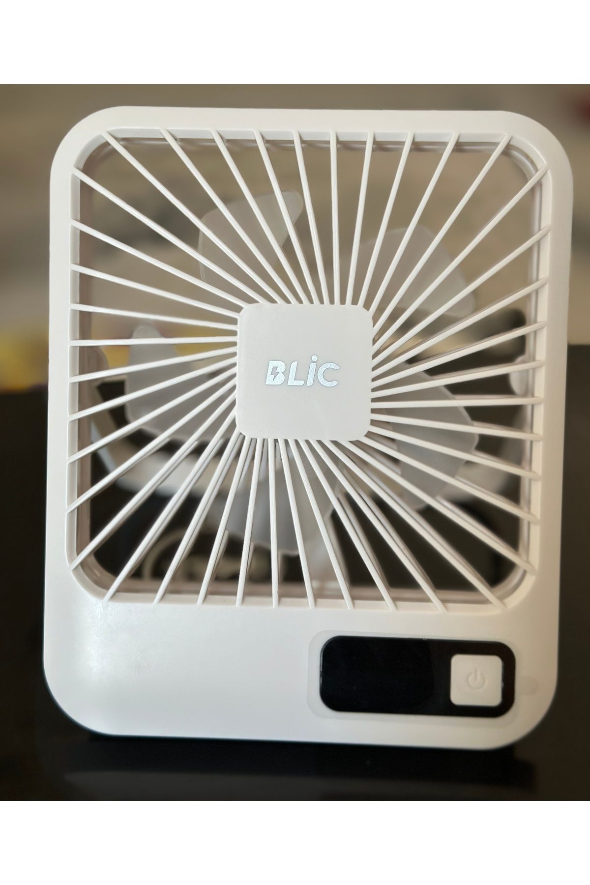 Blic ROSE TEKNOLOJİ DİGİTAL GÖSTERGELİ 3200RPM TAŞINABİLİR 5 KADEMELİ MASAÜSTÜ SOĞUTUCU FAN