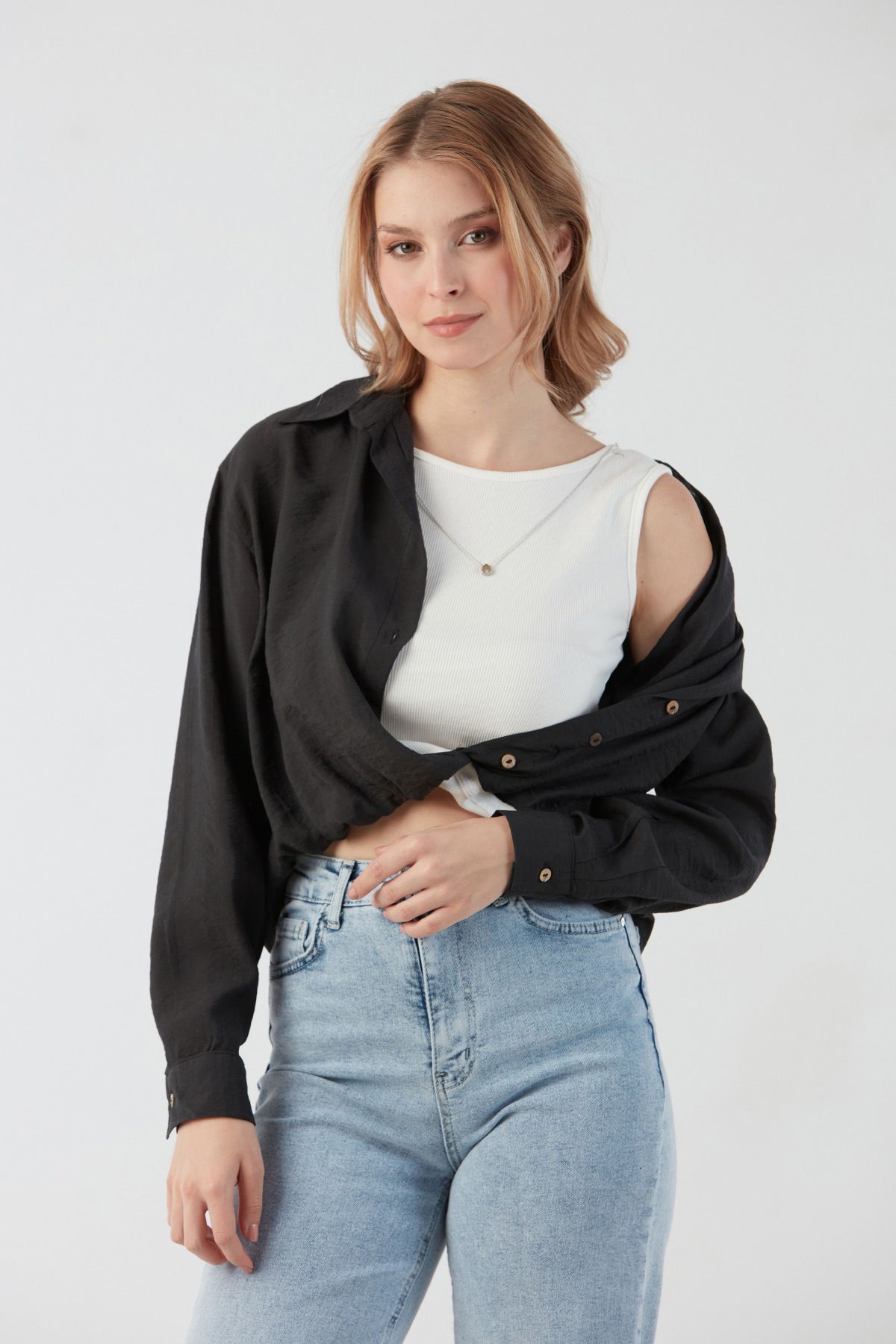 Fulla Moda Basic Body Detaylı Kolyeli Gömlek