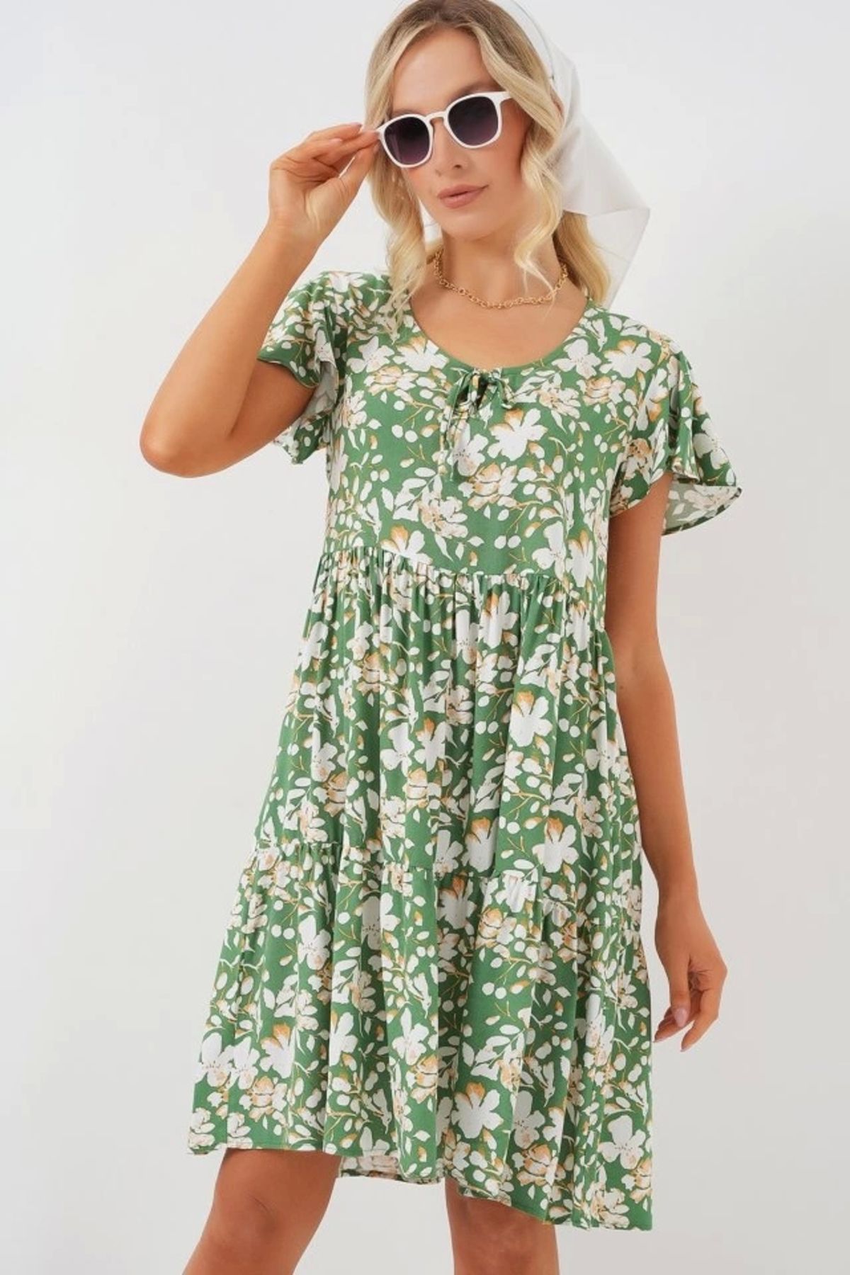 Butik 2352 V Yaka Kısa Elbise - M. Yeşil