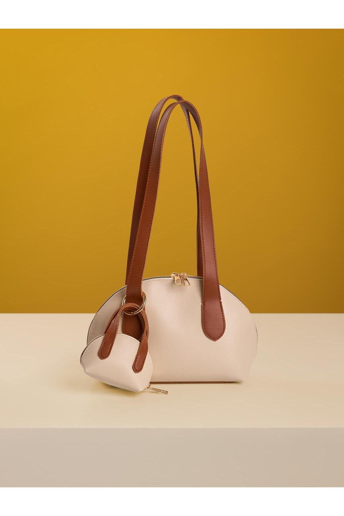 TeyzemModa Mini Charmlı El ve Omuz Çantası – Günlük ve Trend Kullanım İçin