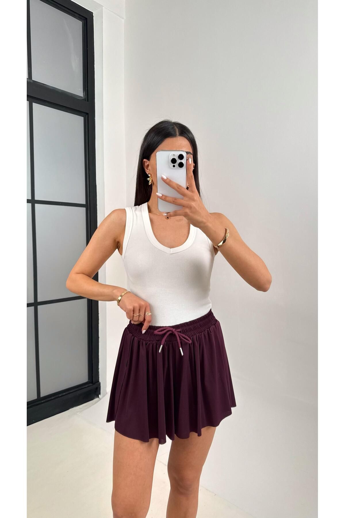 Gaus Bordo Yan Yırtmaçlı Beli Lastikli Basic Şort Gaus00371