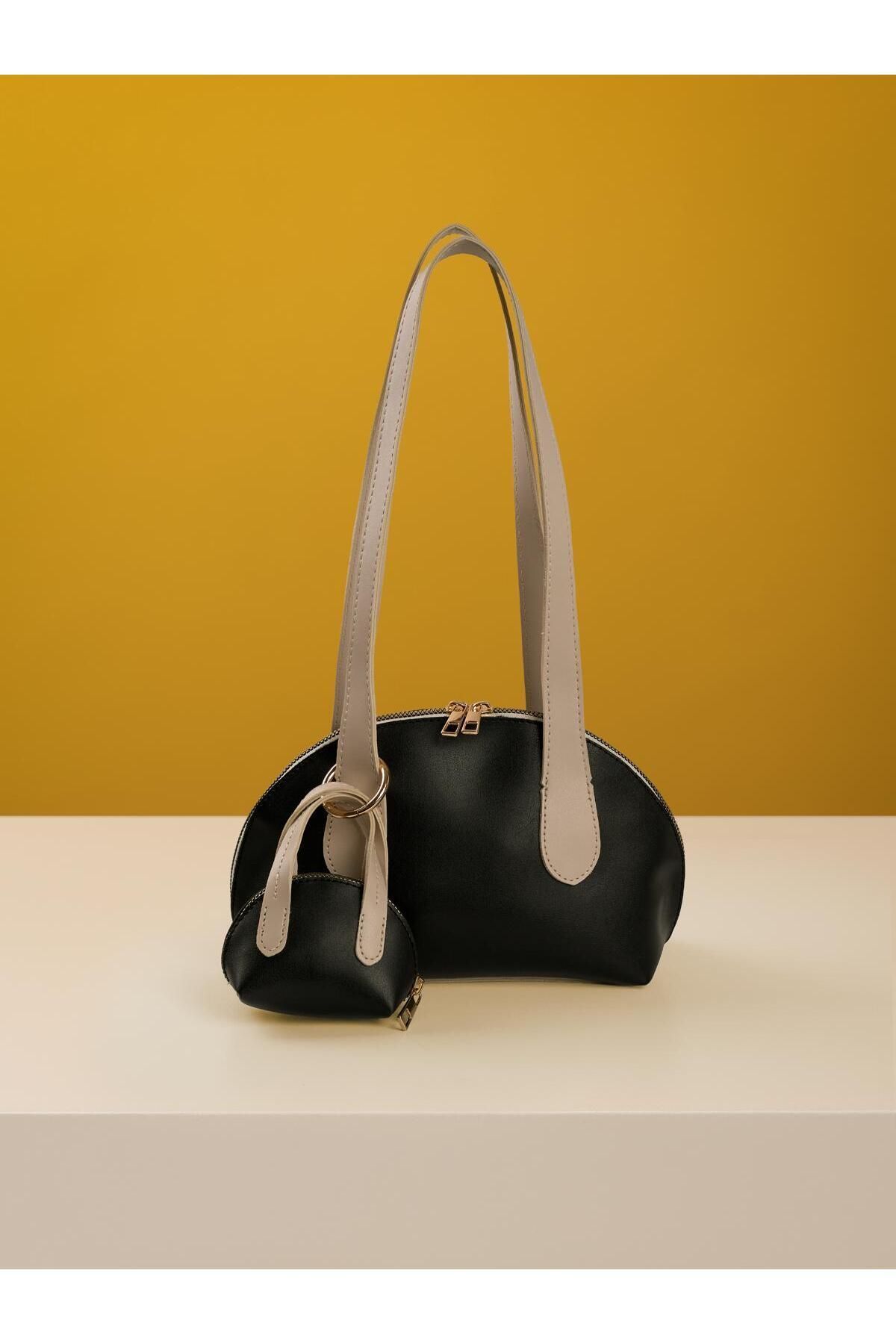 TeyzemModa Mini Charmlı El ve Omuz Çantası – Günlük ve Trend Kullanım İçin