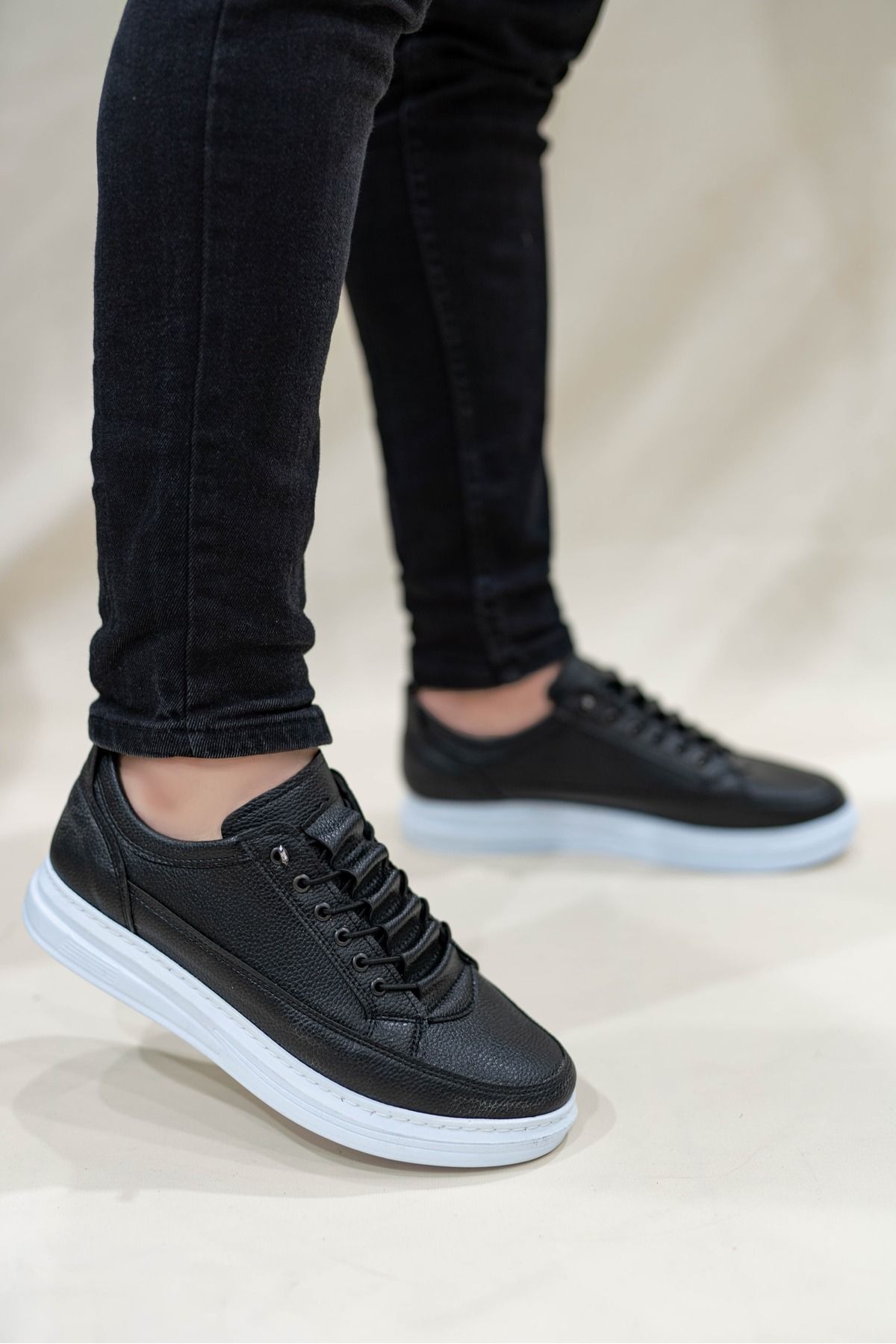 Weynes Erkek Siyah Beyaz Sade Lastikli Günlük Casual Ayakkabı Sneaker WSB4056